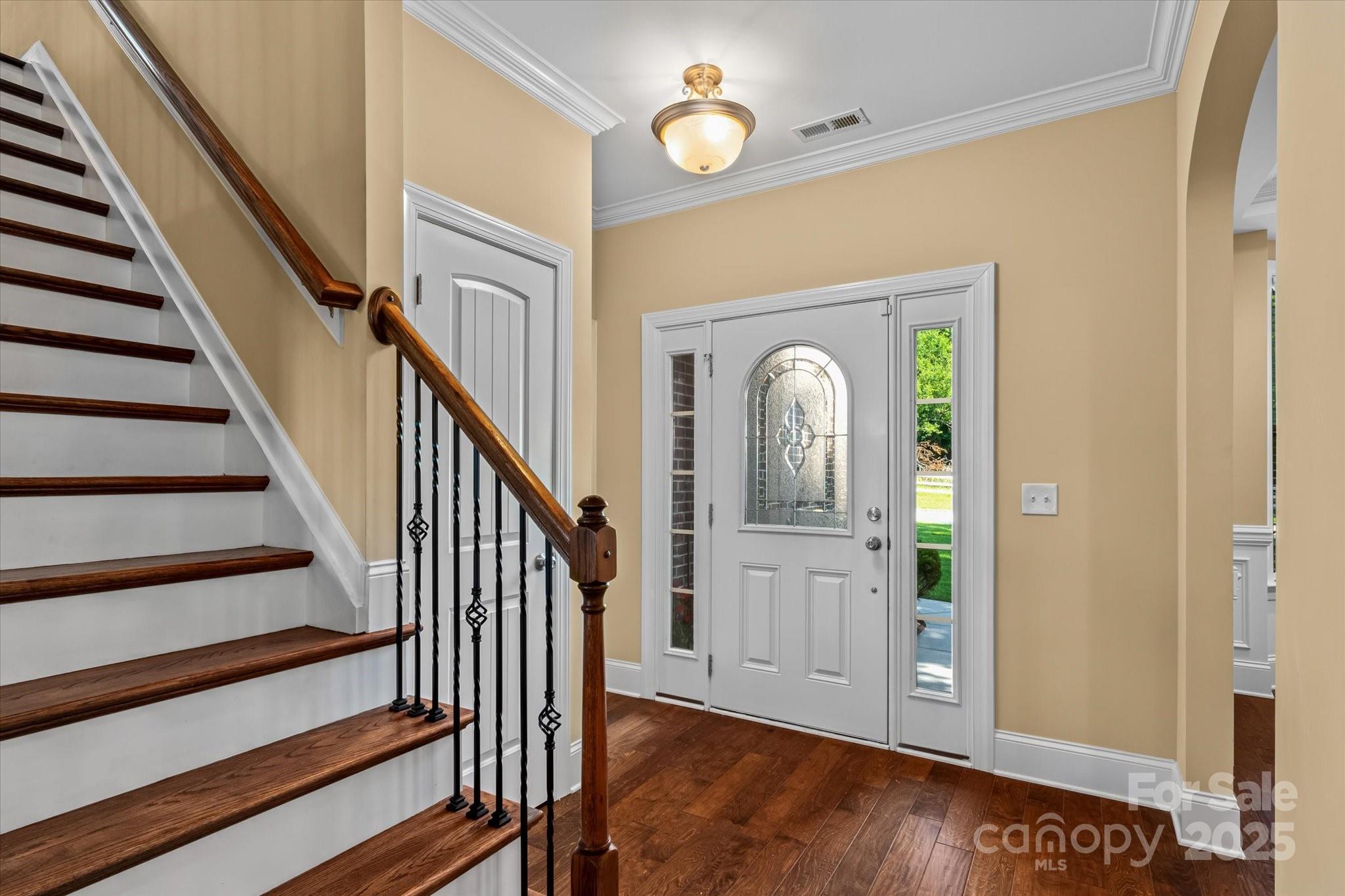 1376 Trafalgar Drive
