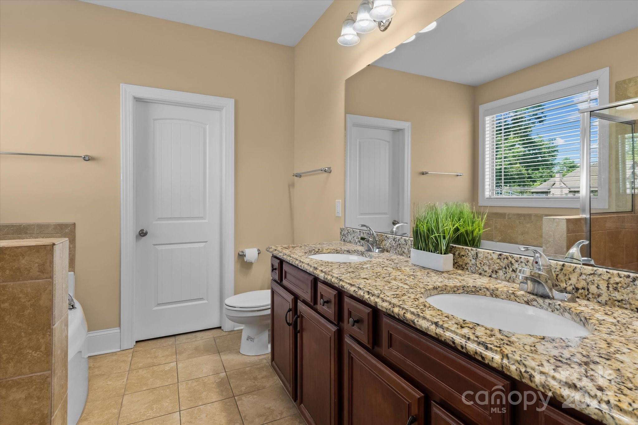 1376 Trafalgar Drive