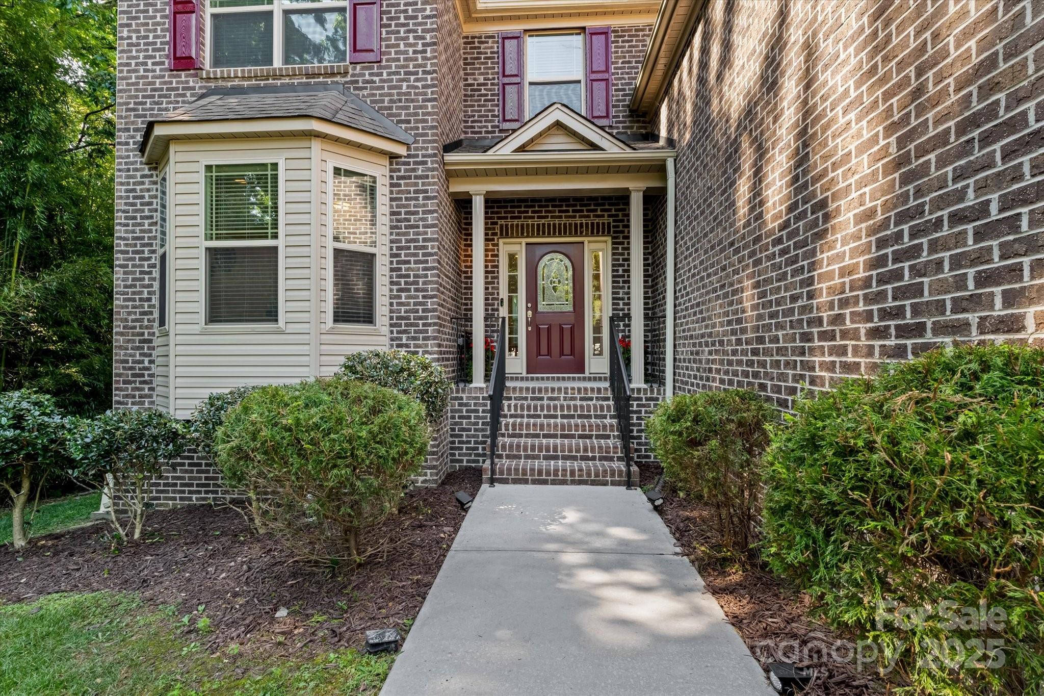 1376 Trafalgar Drive