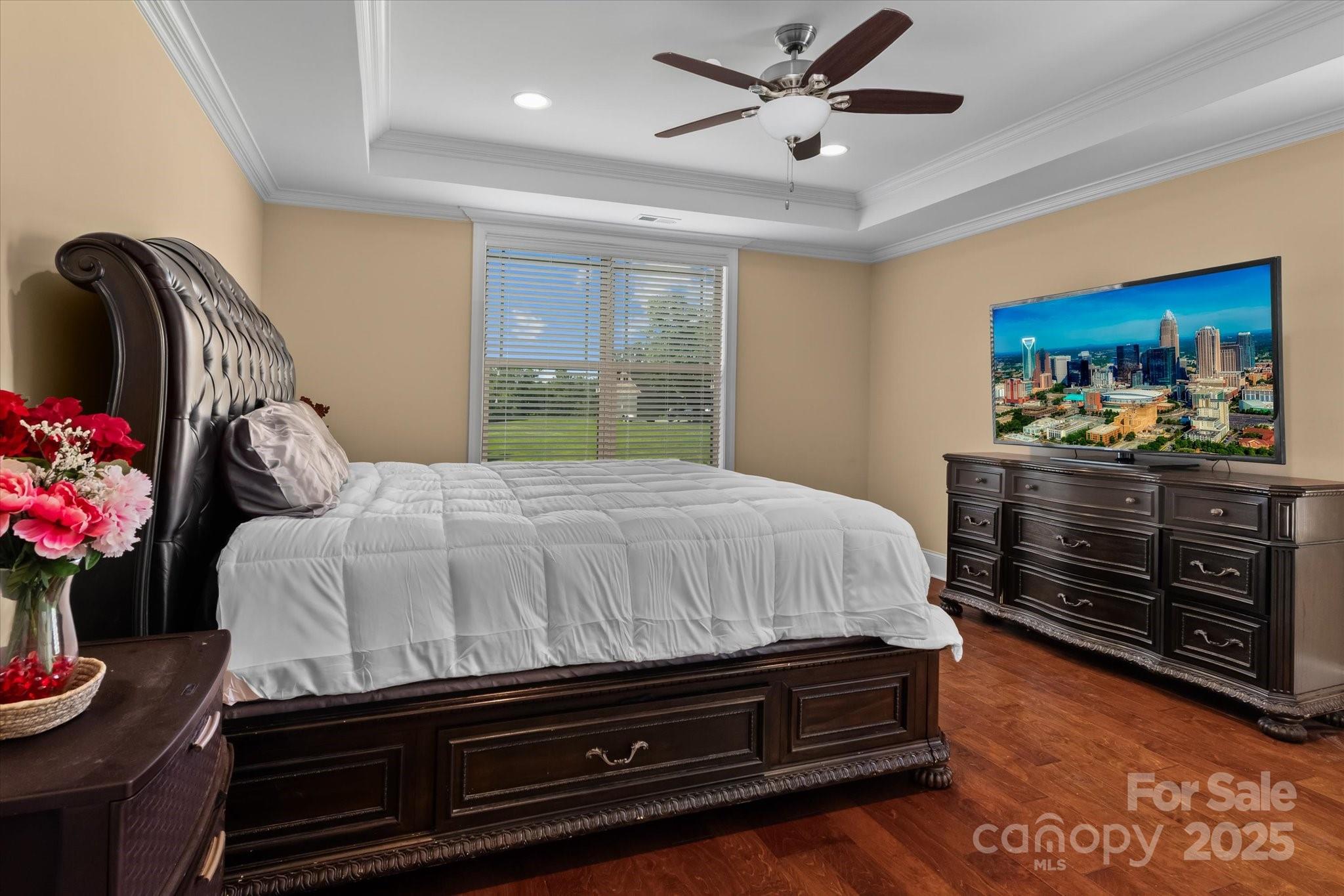 1376 Trafalgar Drive