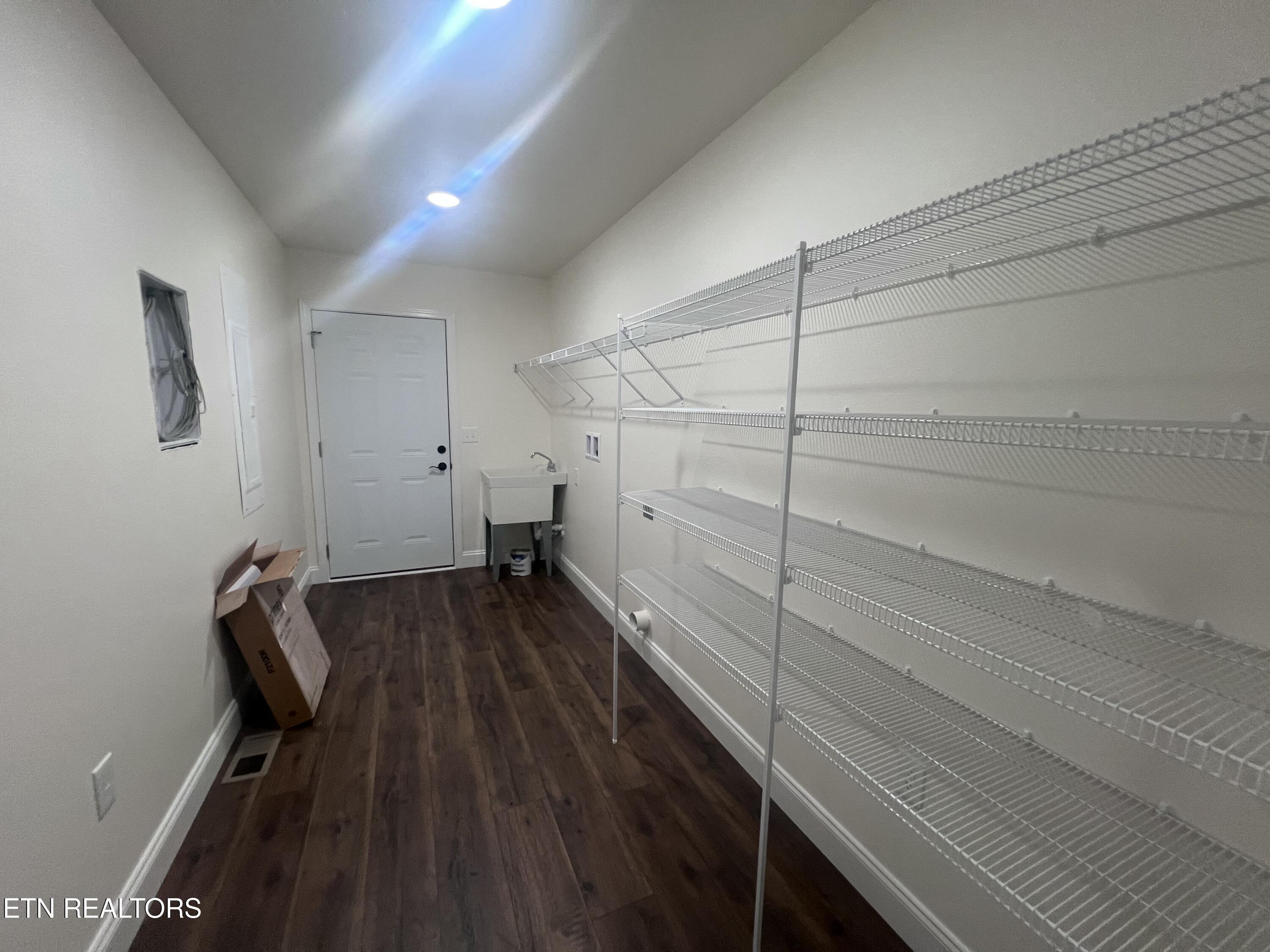 2759 Banner Springs Rd