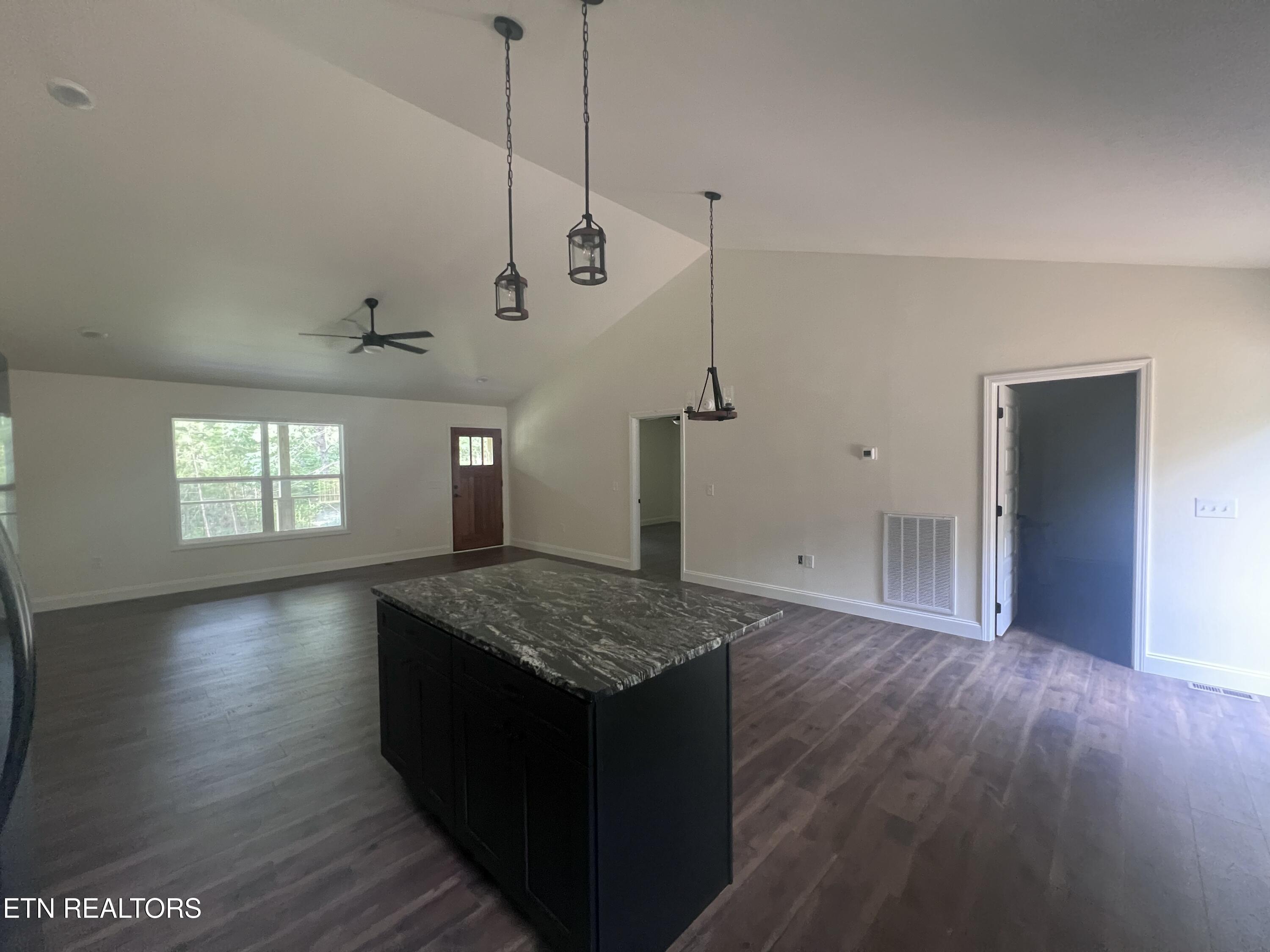 2759 Banner Springs Rd