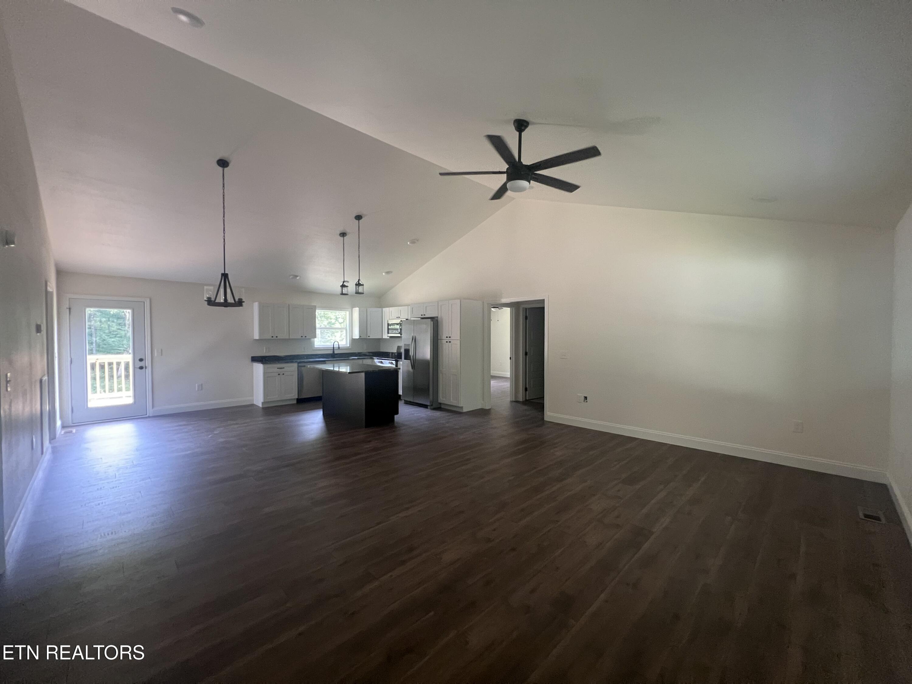 2759 Banner Springs Rd