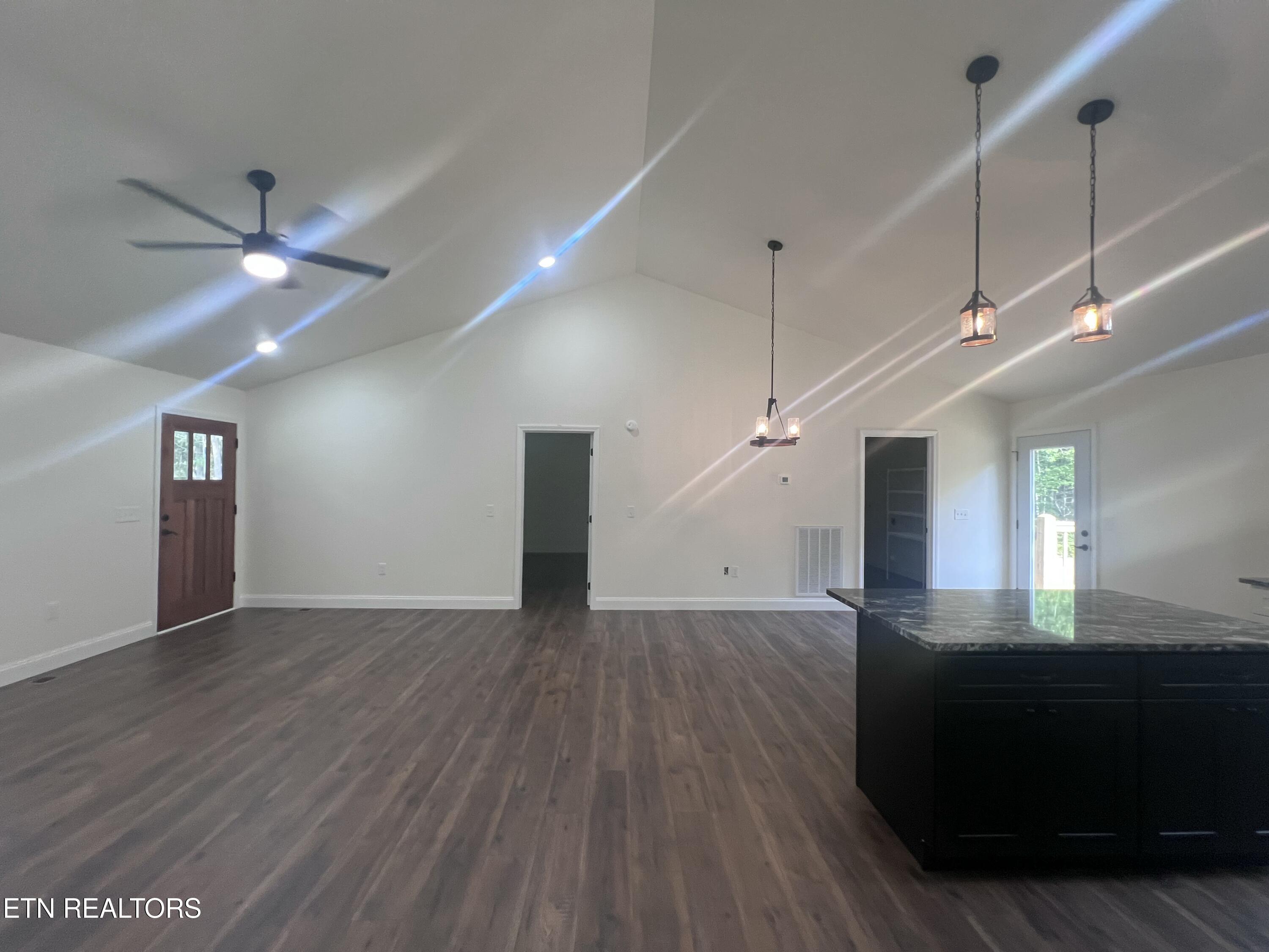 2759 Banner Springs Rd