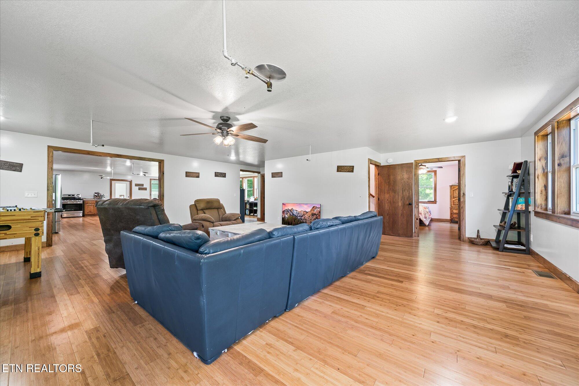 176 Knepp Rd