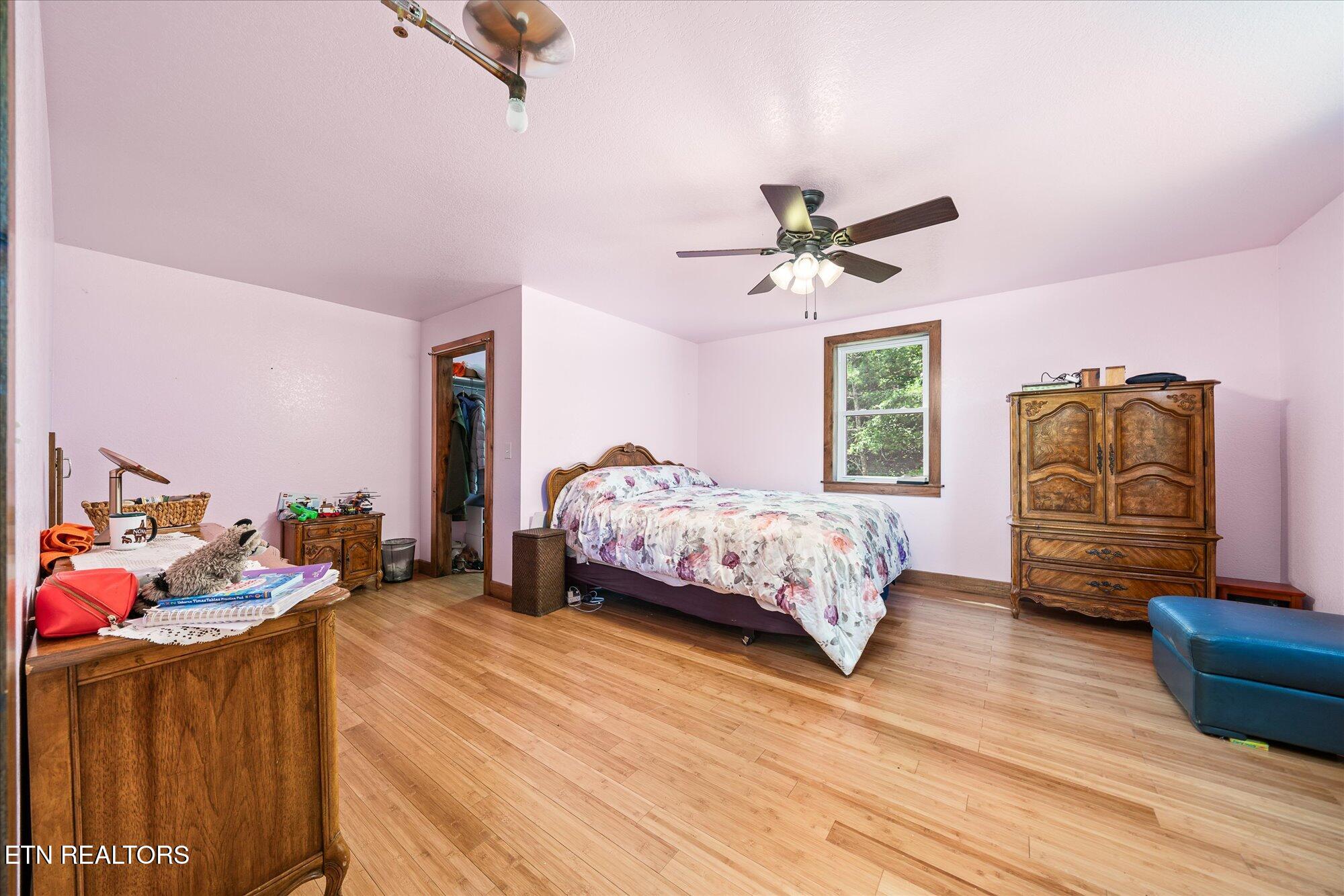 176 Knepp Rd