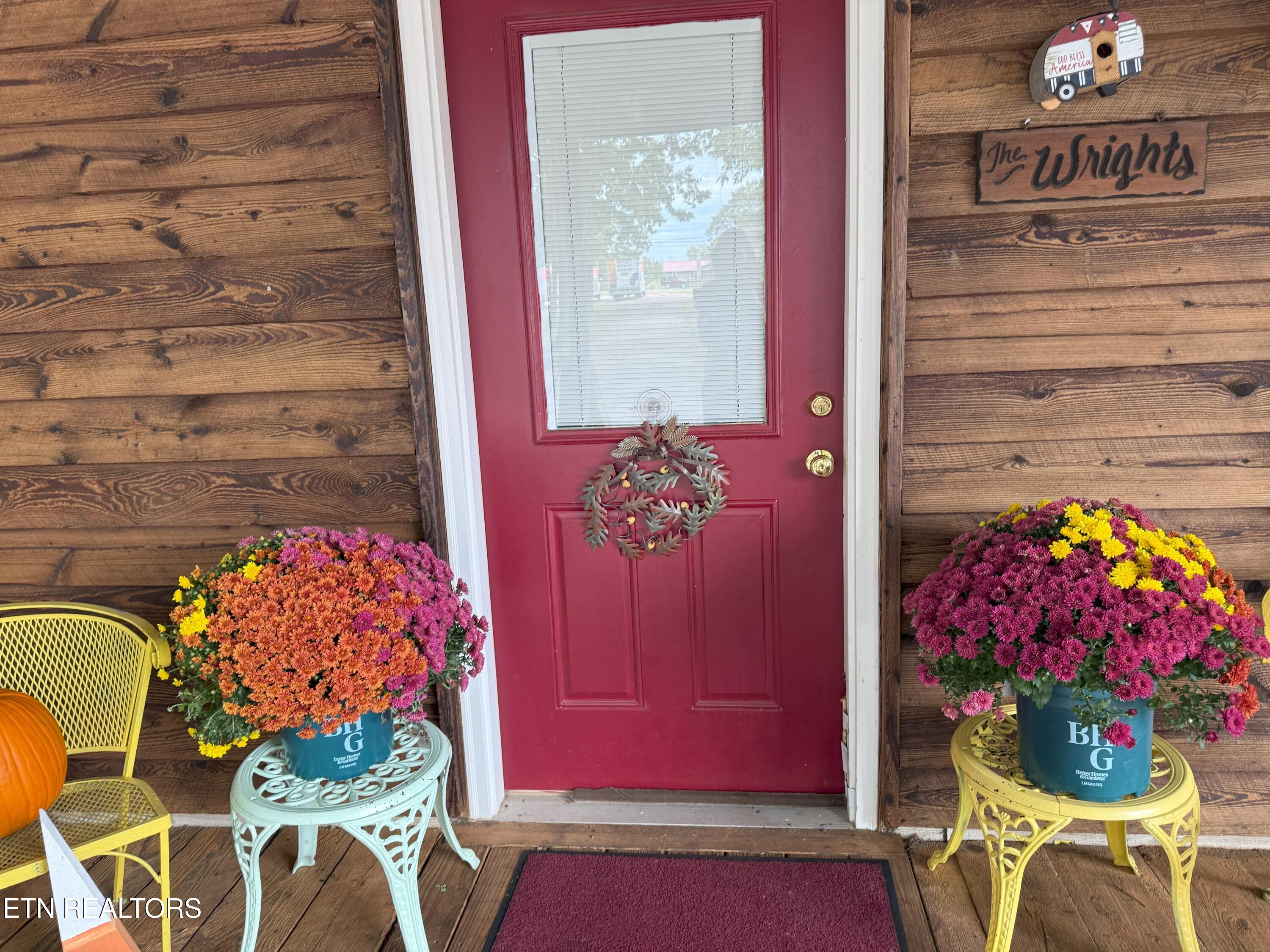 6105 S South York Hwy