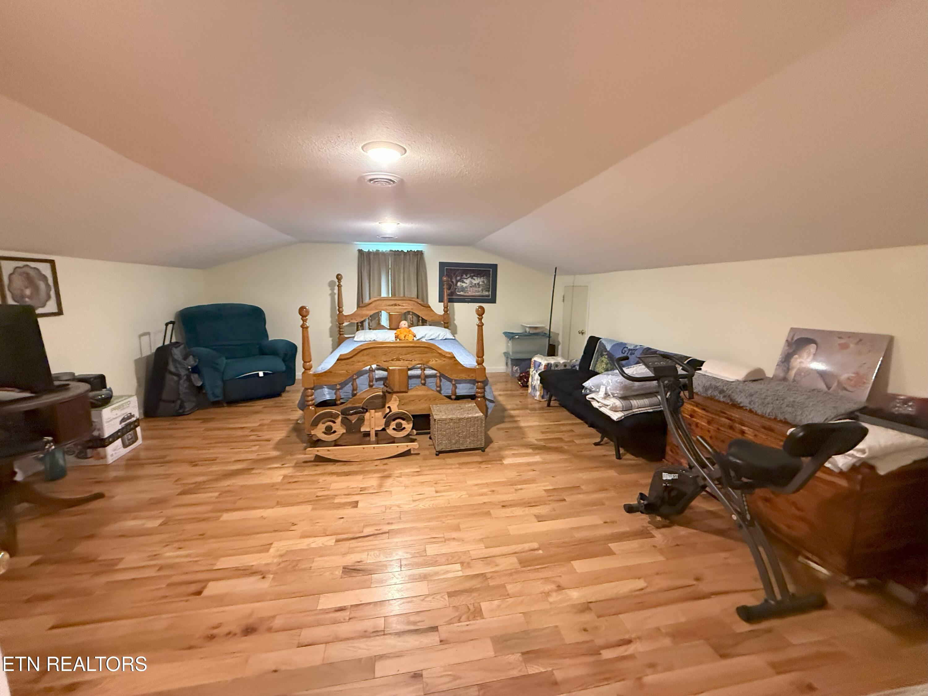 6105 S South York Hwy