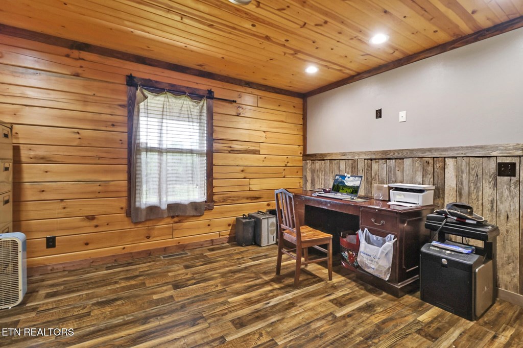 40 Diamond Padgett Lane