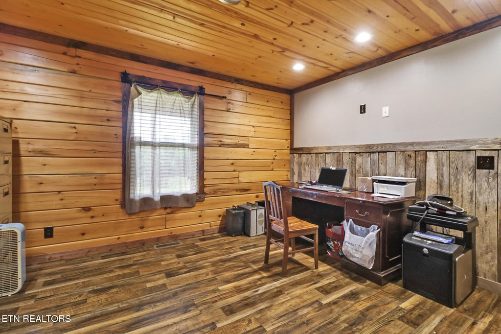 40 Diamond Padgett Lane