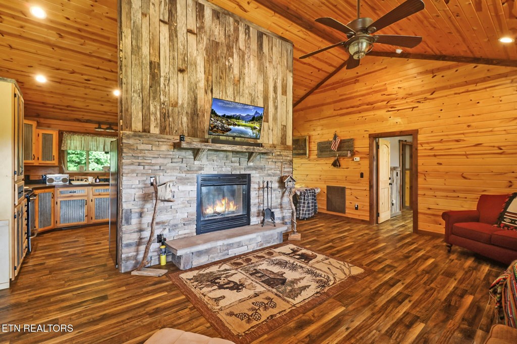 40 Diamond Padgett Lane