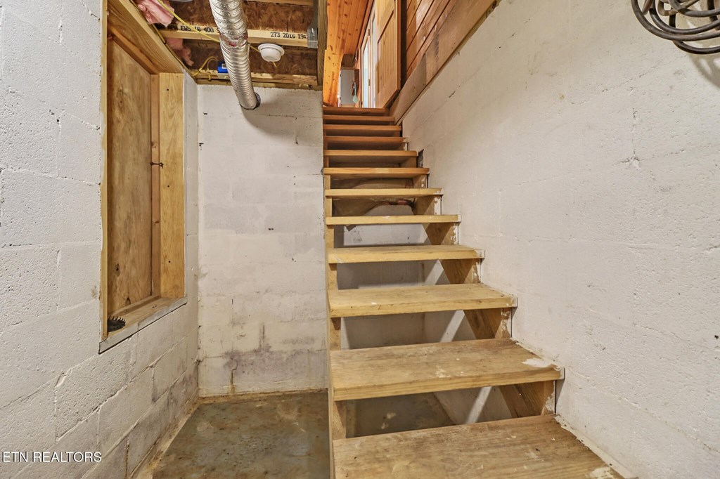 40 Diamond Padgett Lane