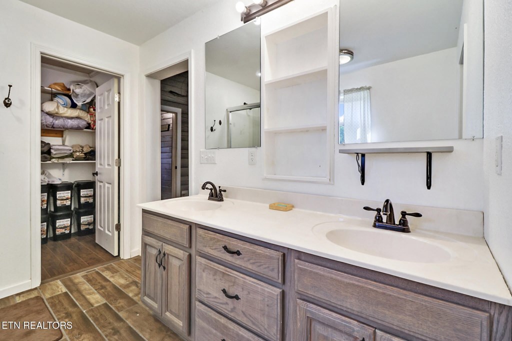 40 Diamond Padgett Lane