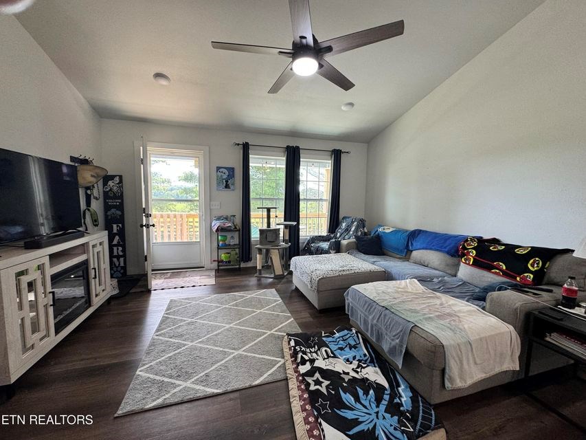 1353 Roy Owens Rd