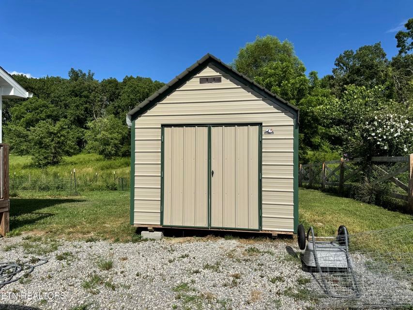 1353 Roy Owens Rd
