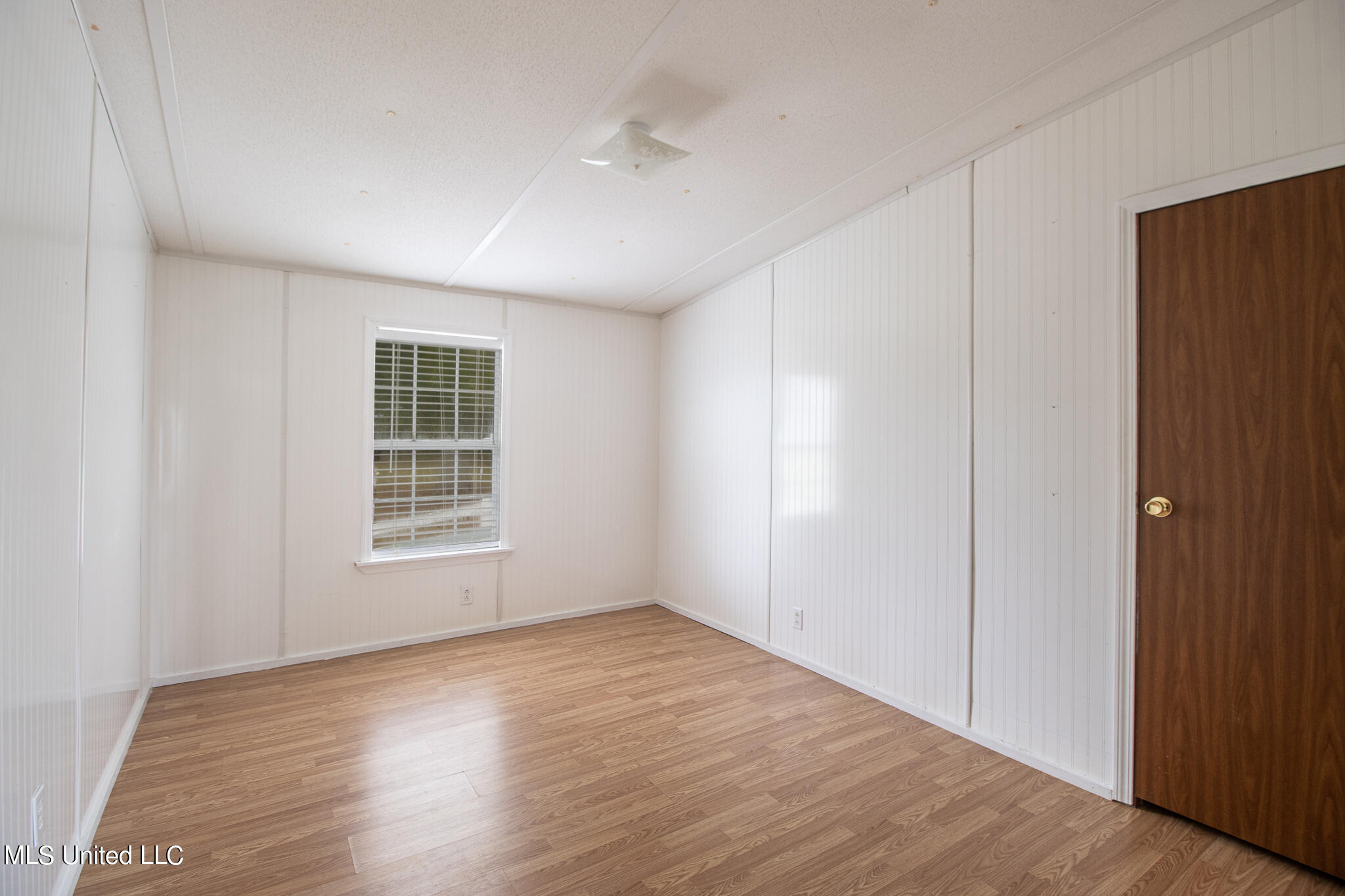 30 Three Oaks Road