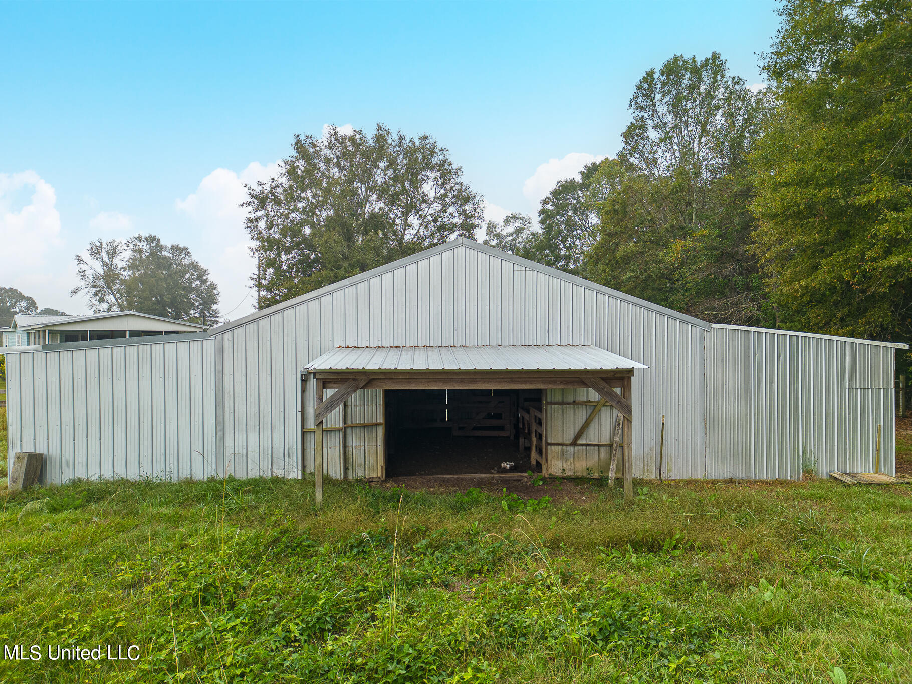 30 Three Oaks Road
