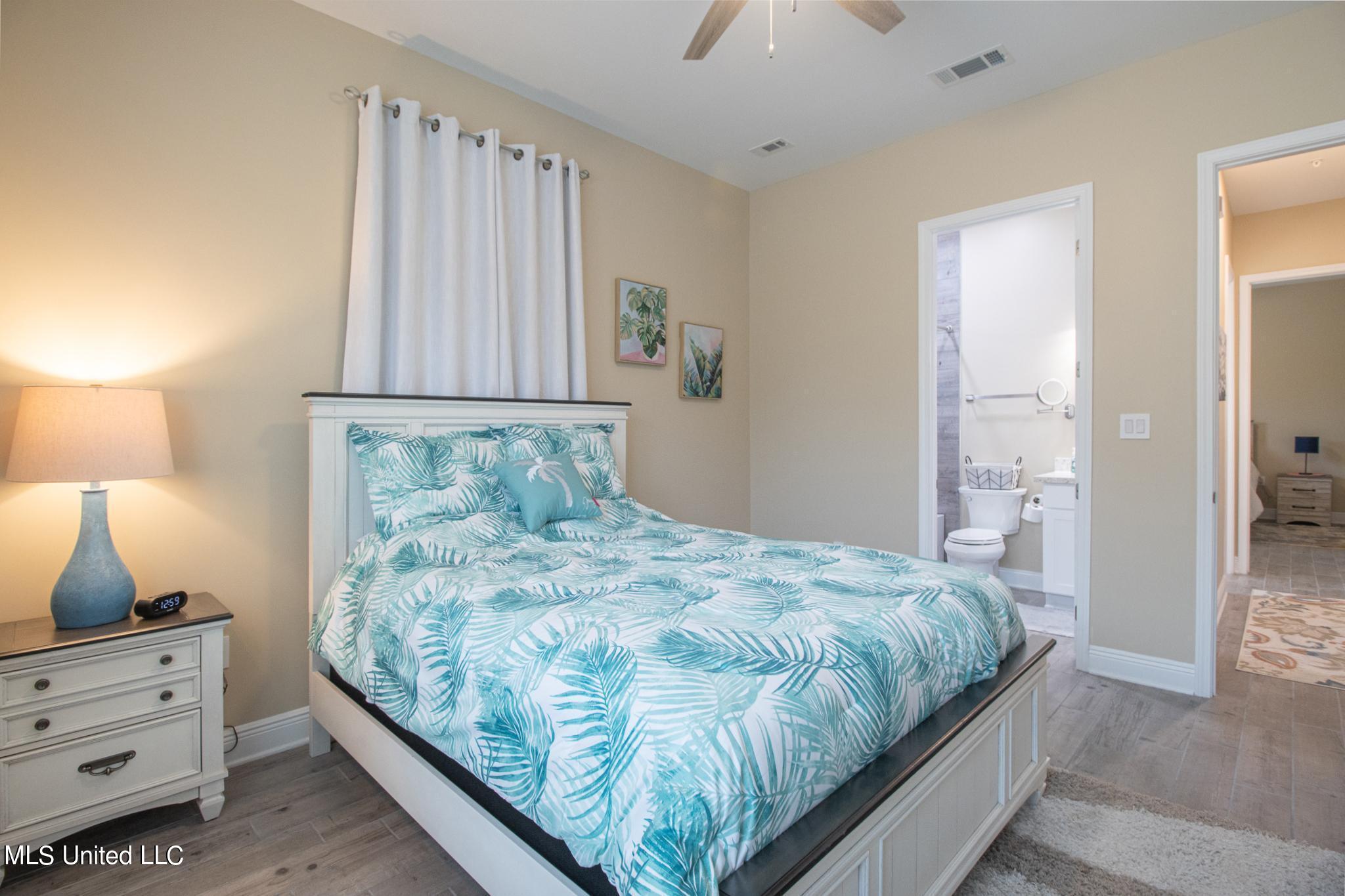 225 Winter Garden Estates, B3