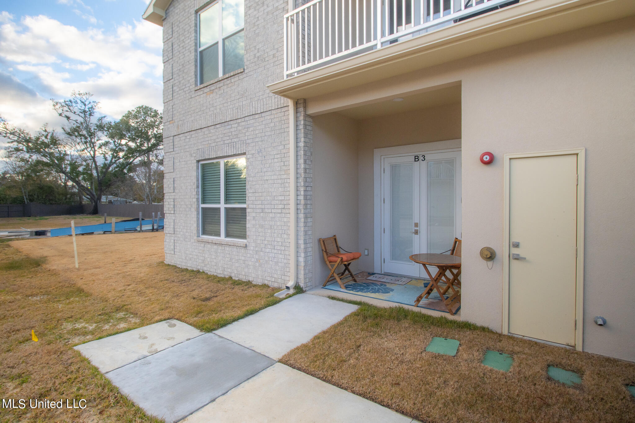 225 Winter Garden Estates, B3