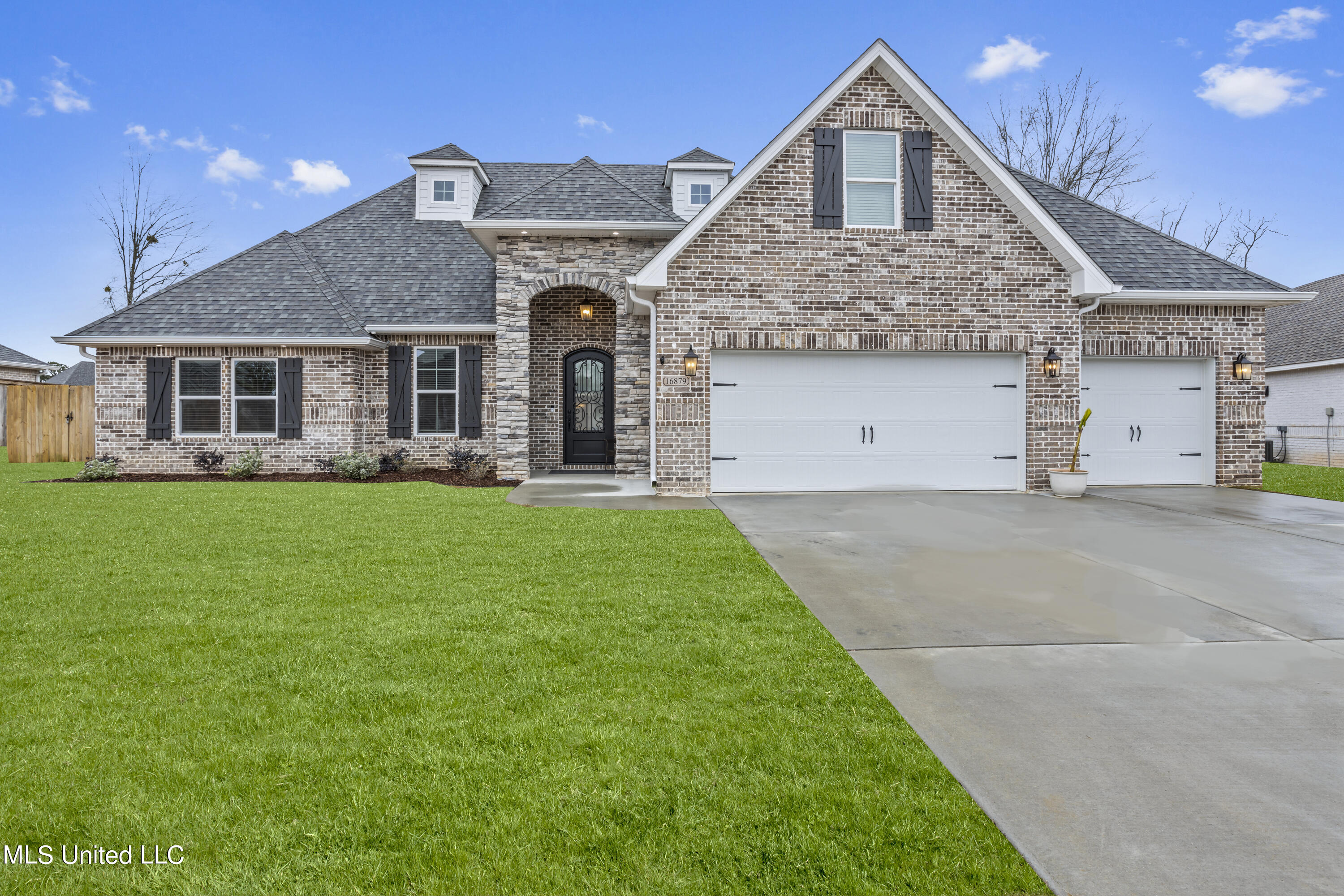16879 W Landon Green Drive