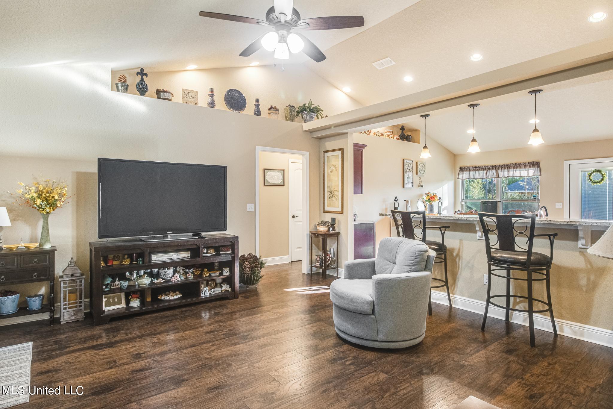 15199 Haven Cove