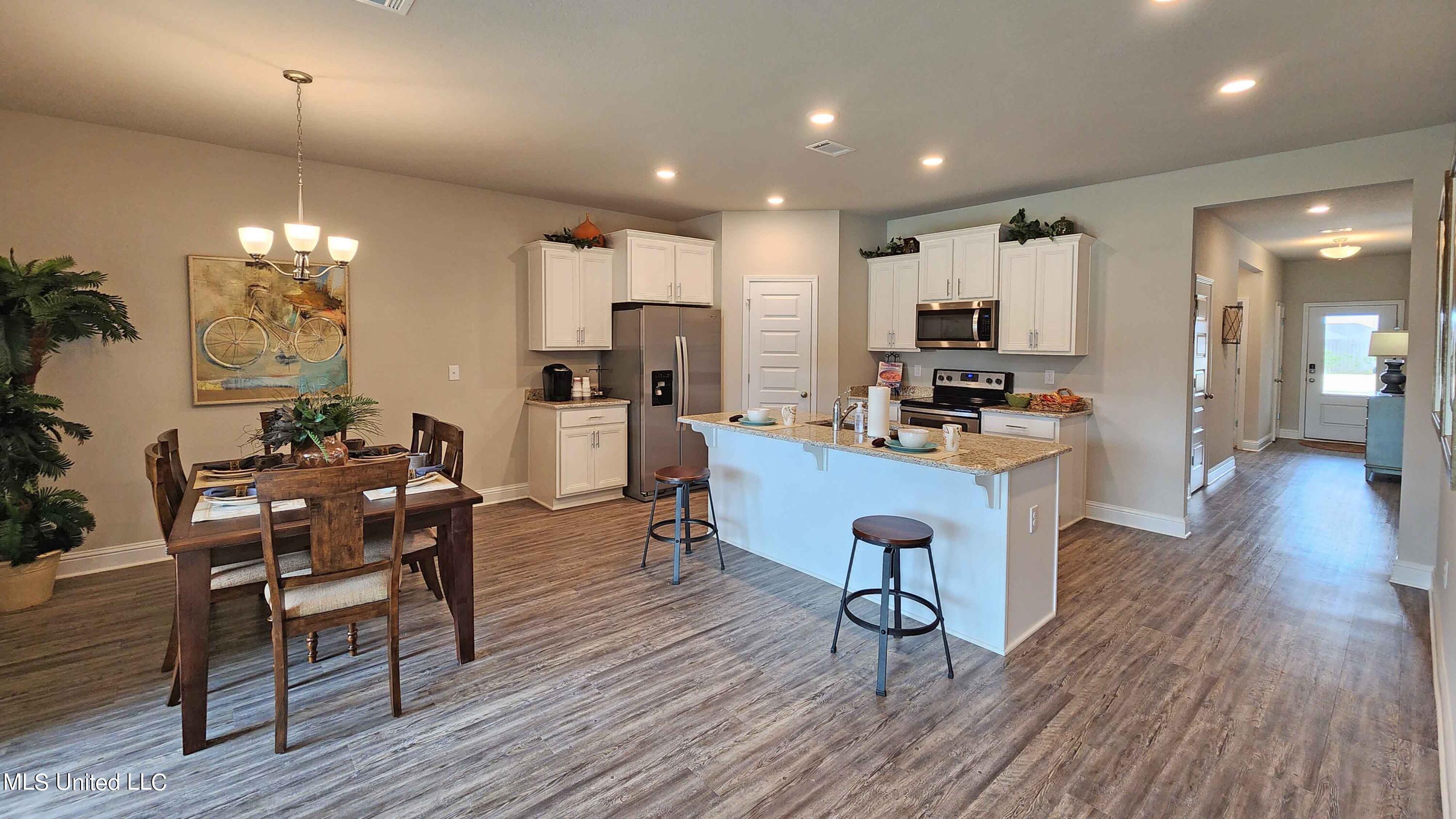 17897 Kelso Drive, D'Iberville
