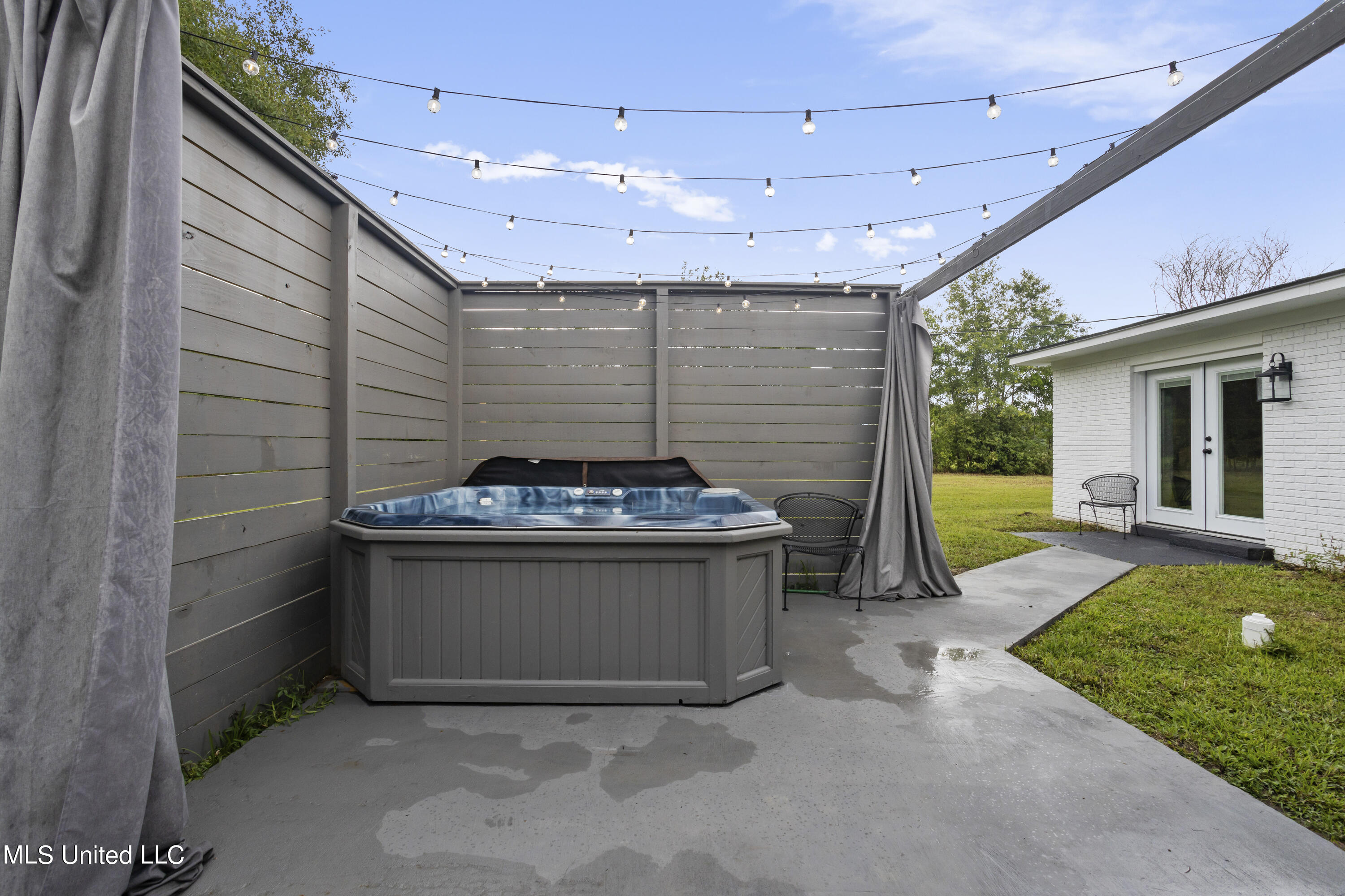 11222 Wolf River Road