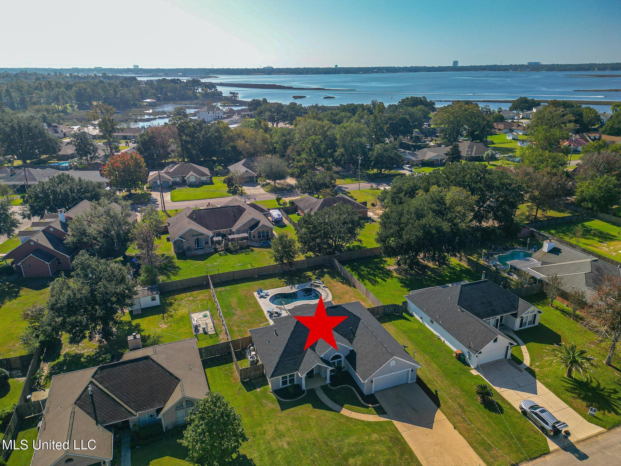 2439 W Shore Drive