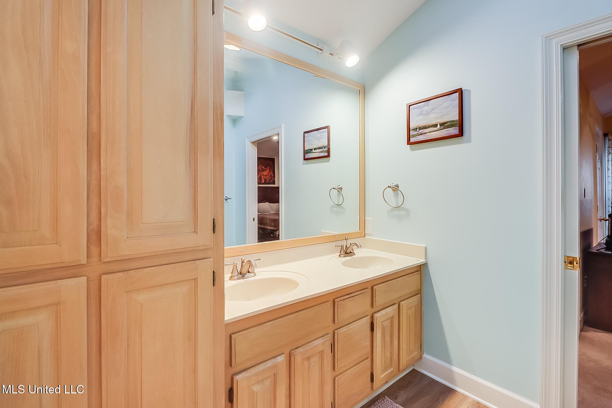 2621 Rue Palafox