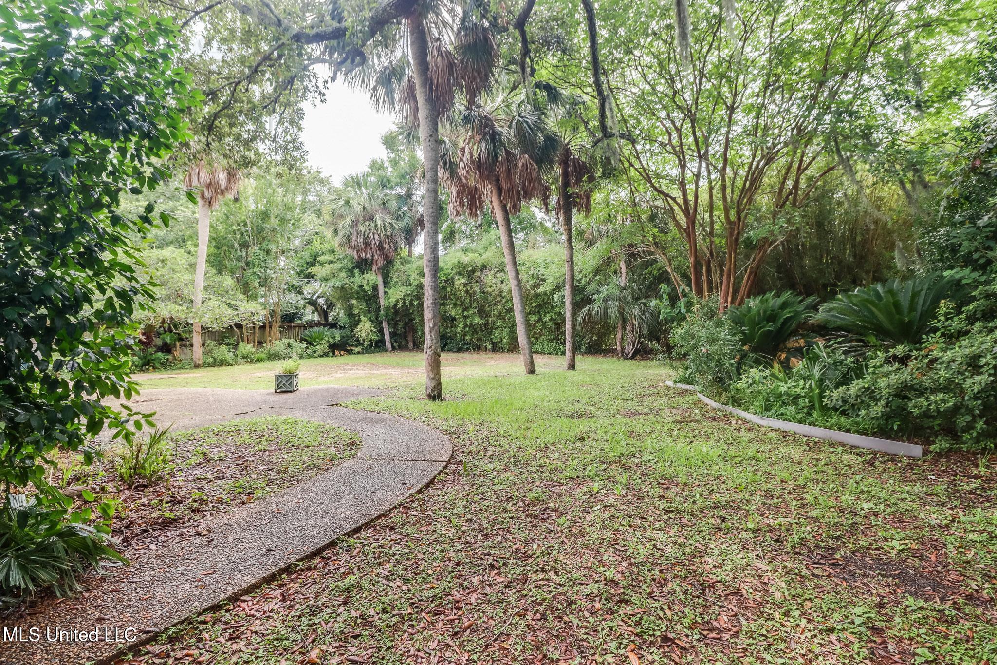 435 Forrest Avenue