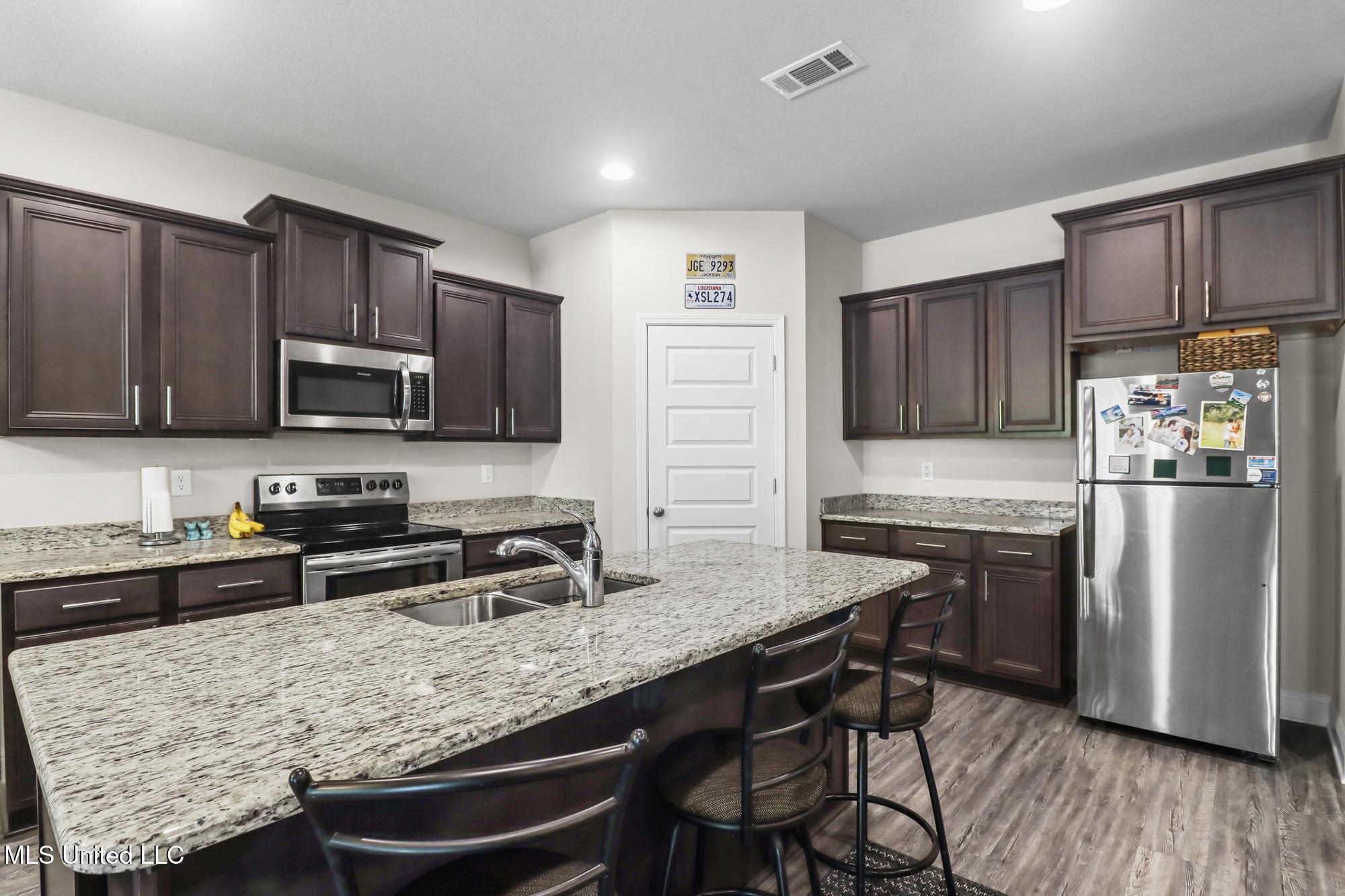 6896 Sweetclover Drive
