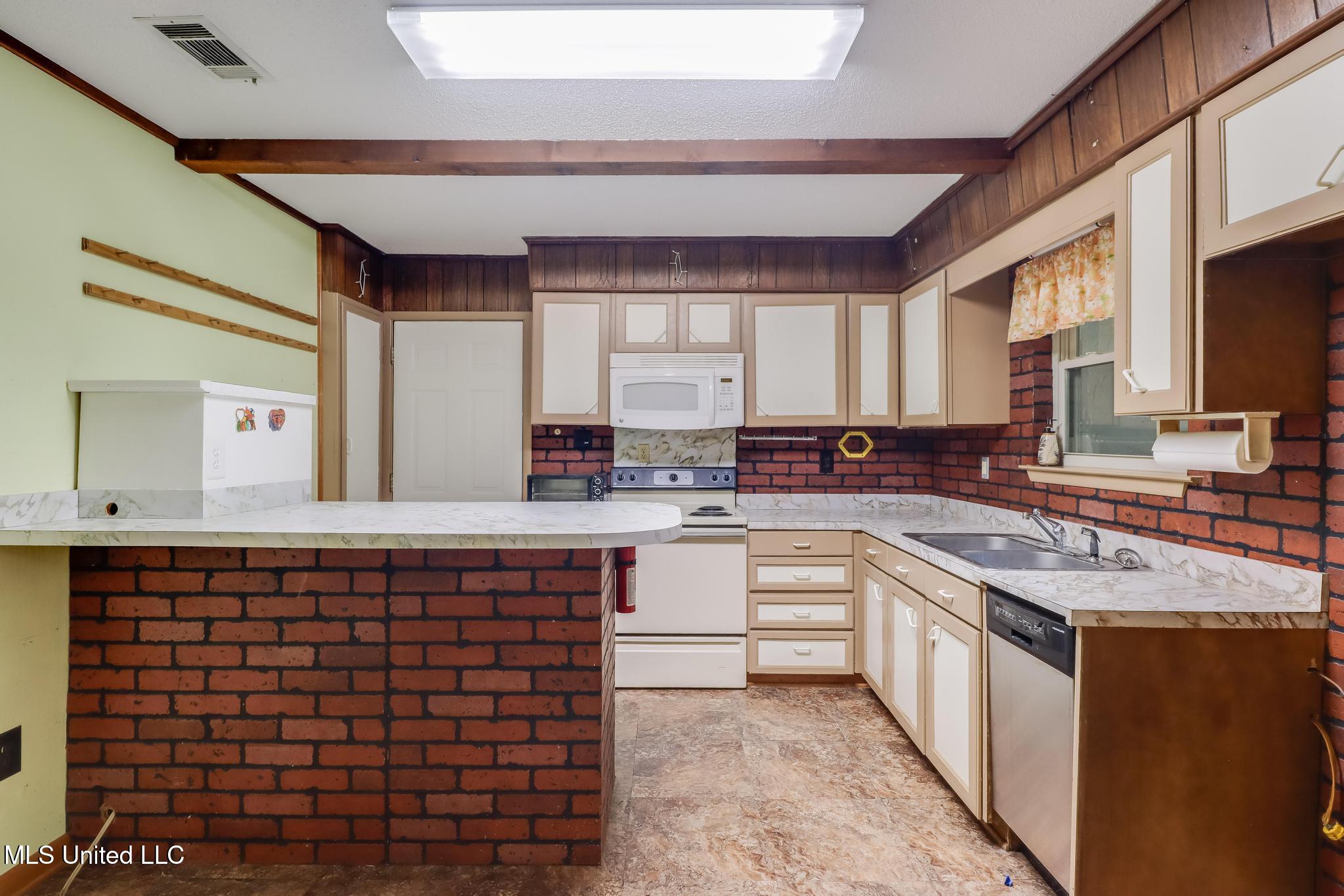 21 Cottonwood Court, D'Iberville