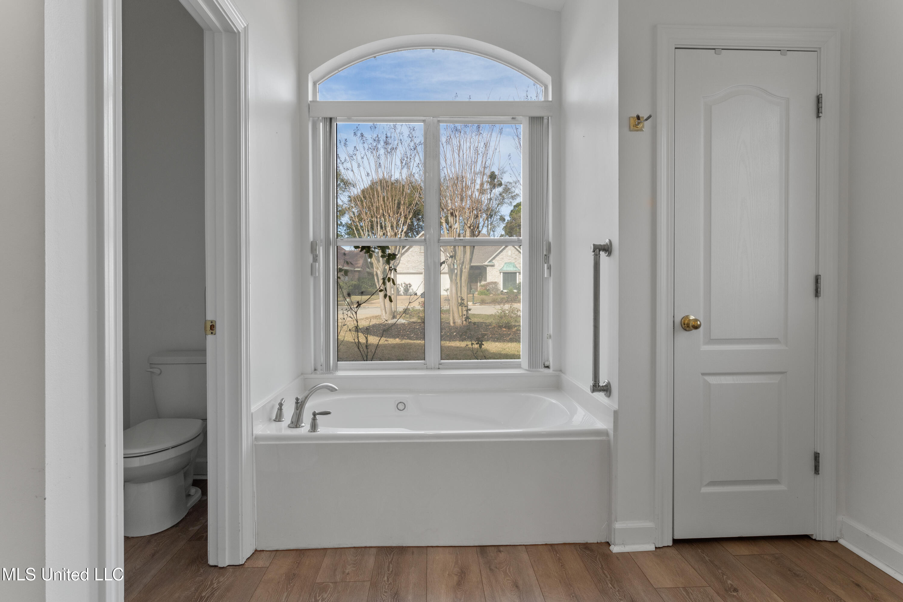 2559 Rue Palafox