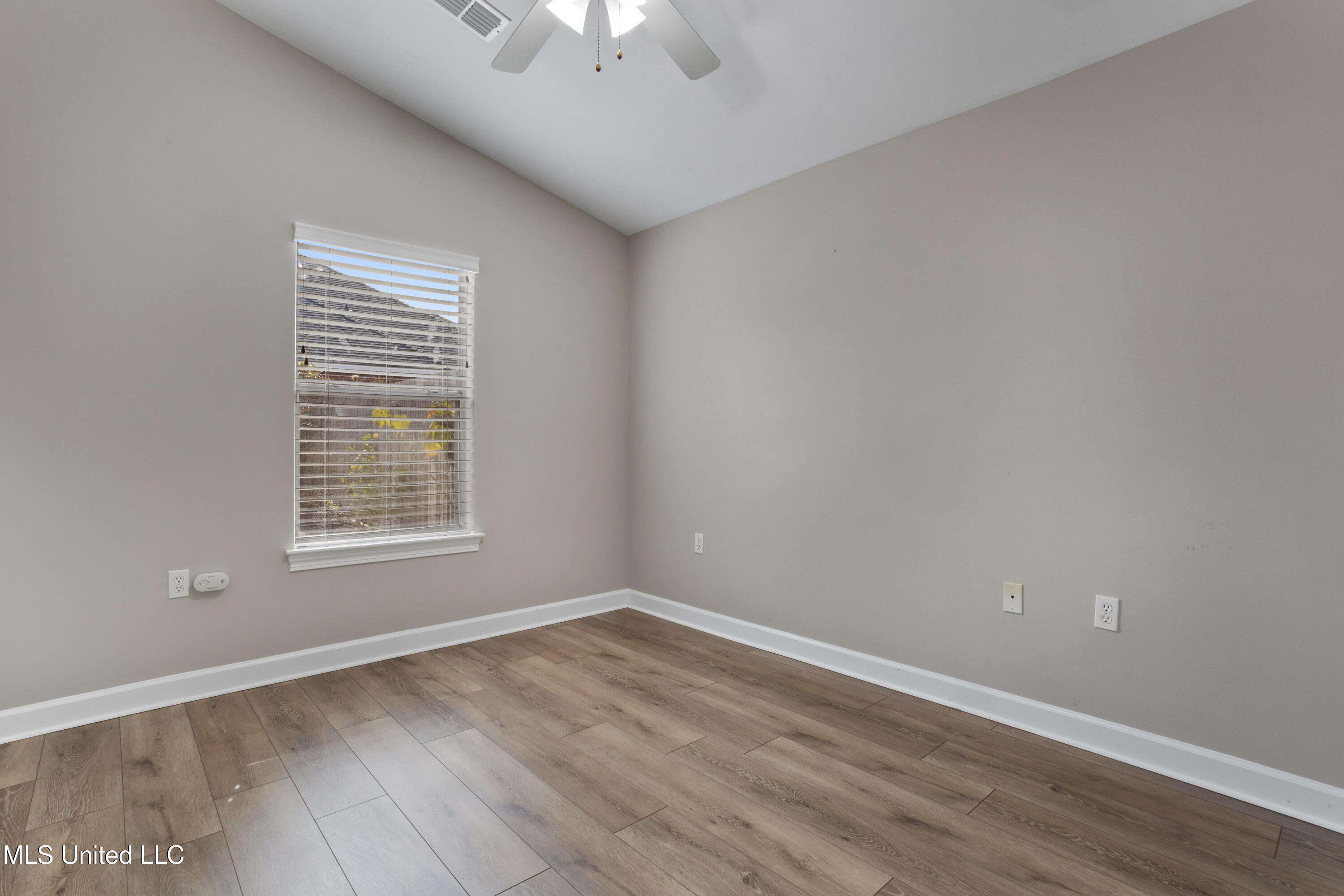 2559 Rue Palafox