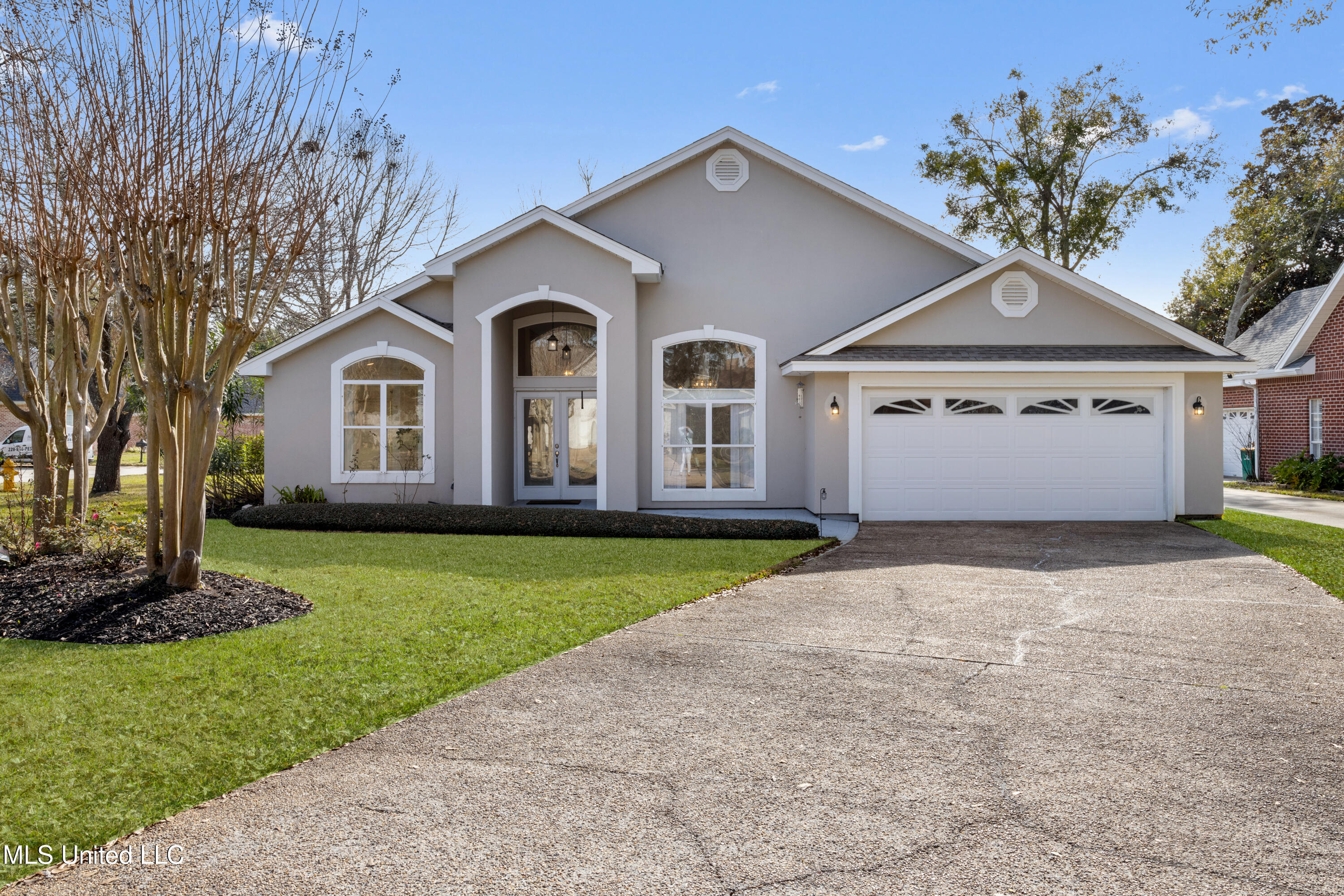 2559 Rue Palafox