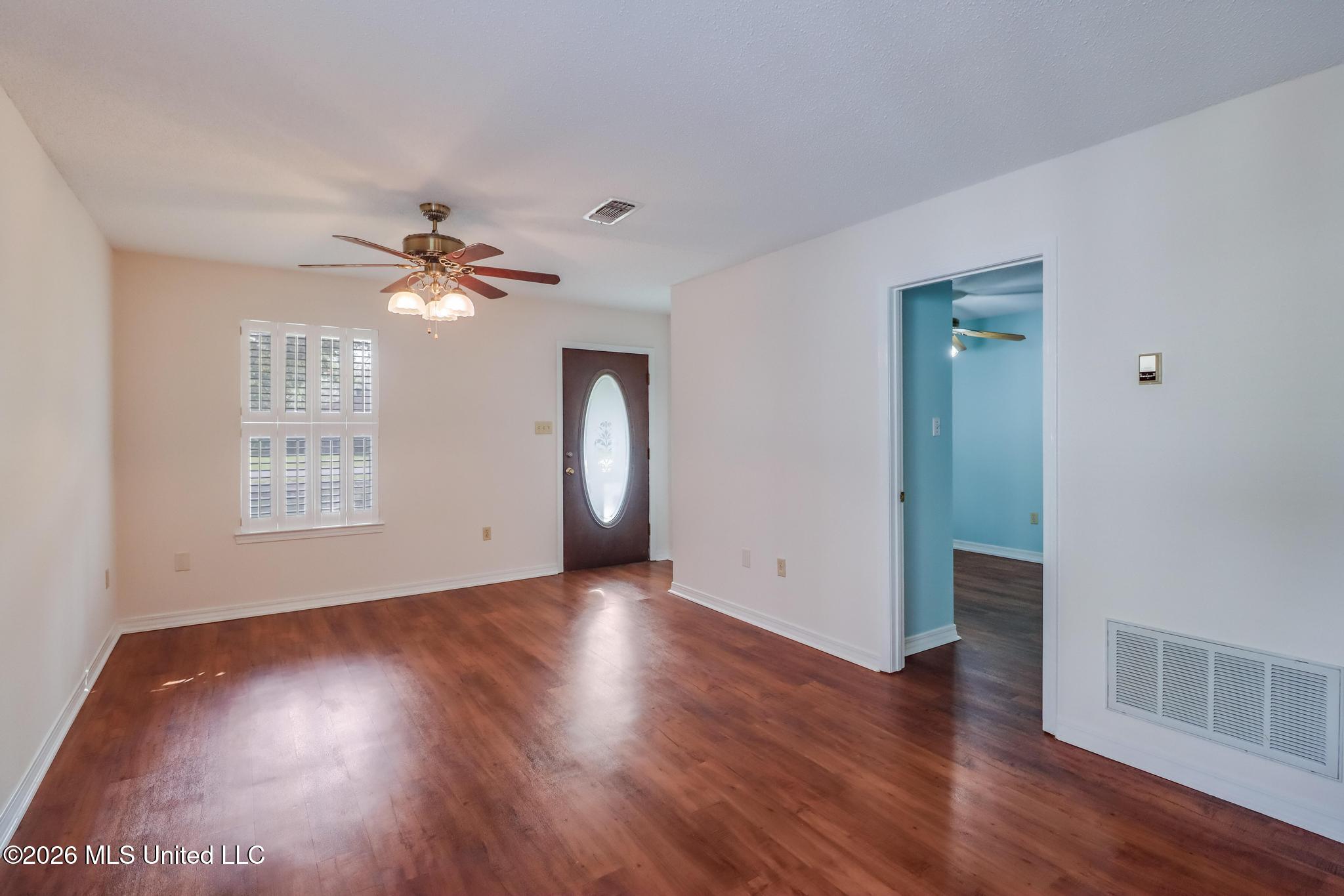 102 S Wright Avenue