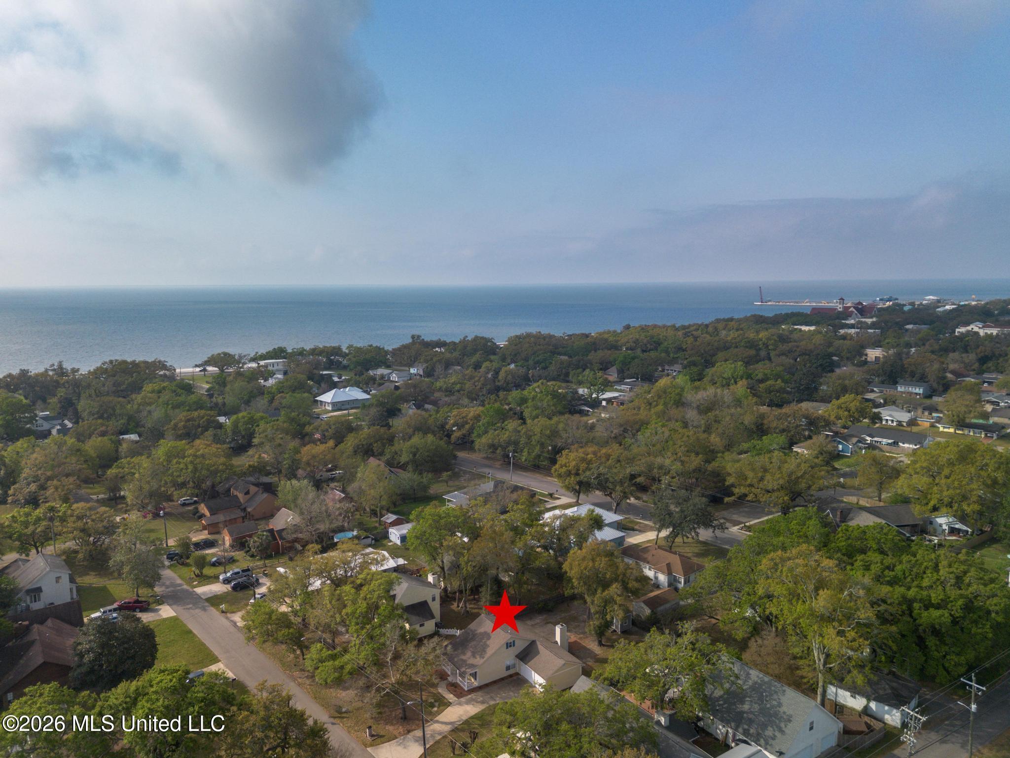 102 S Wright Avenue