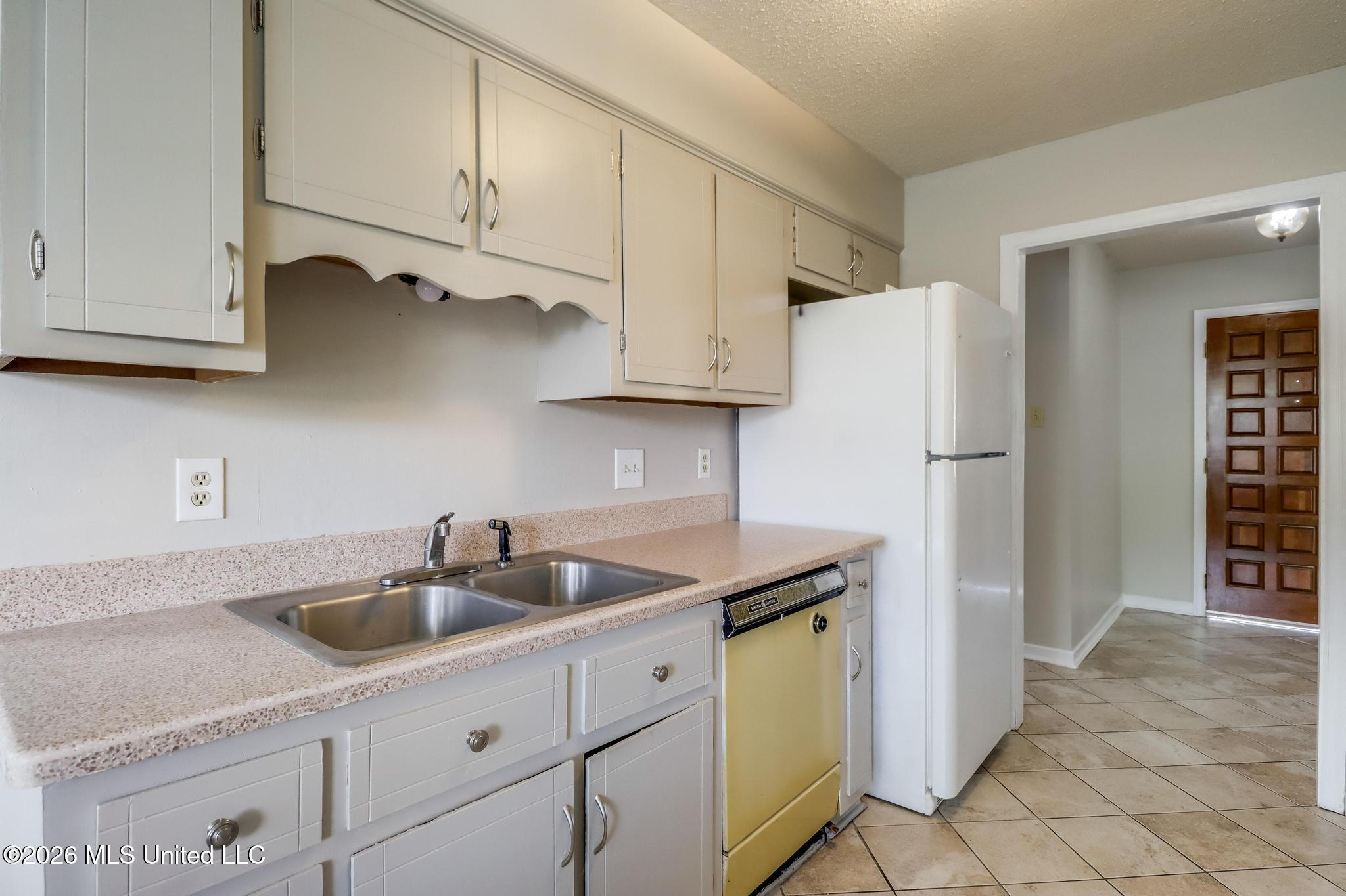2185 Baywood Drive