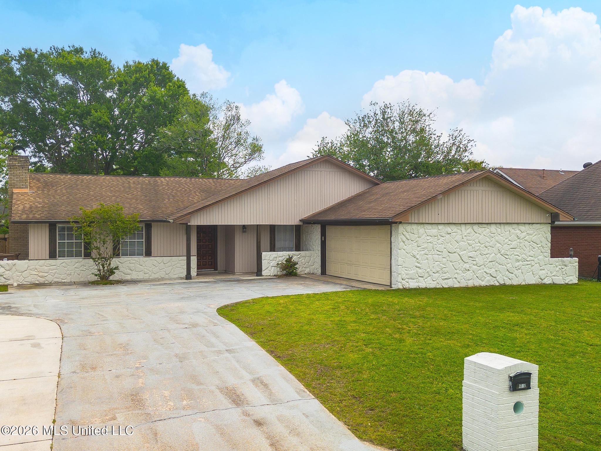 2185 Baywood Drive