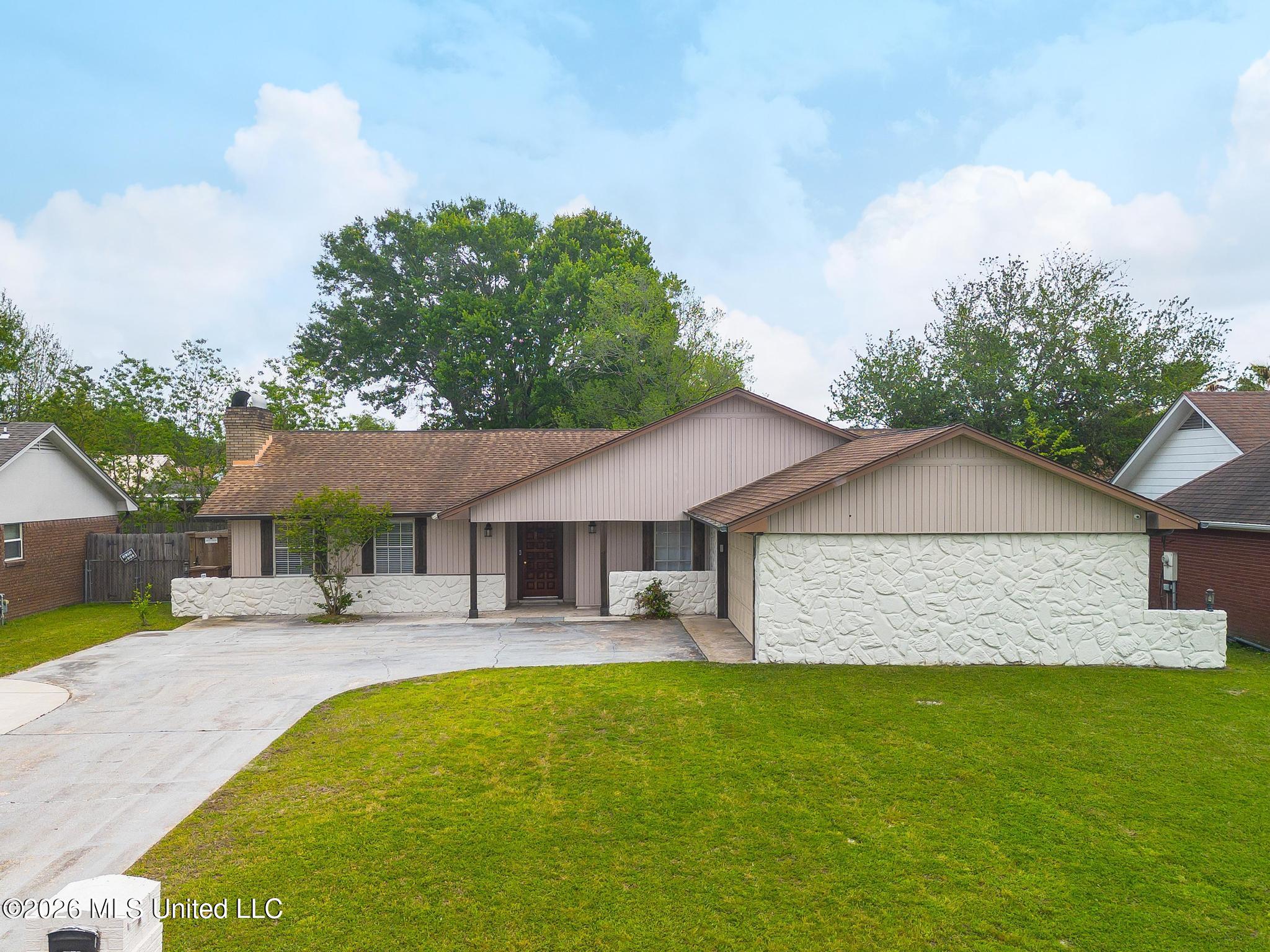2185 Baywood Drive