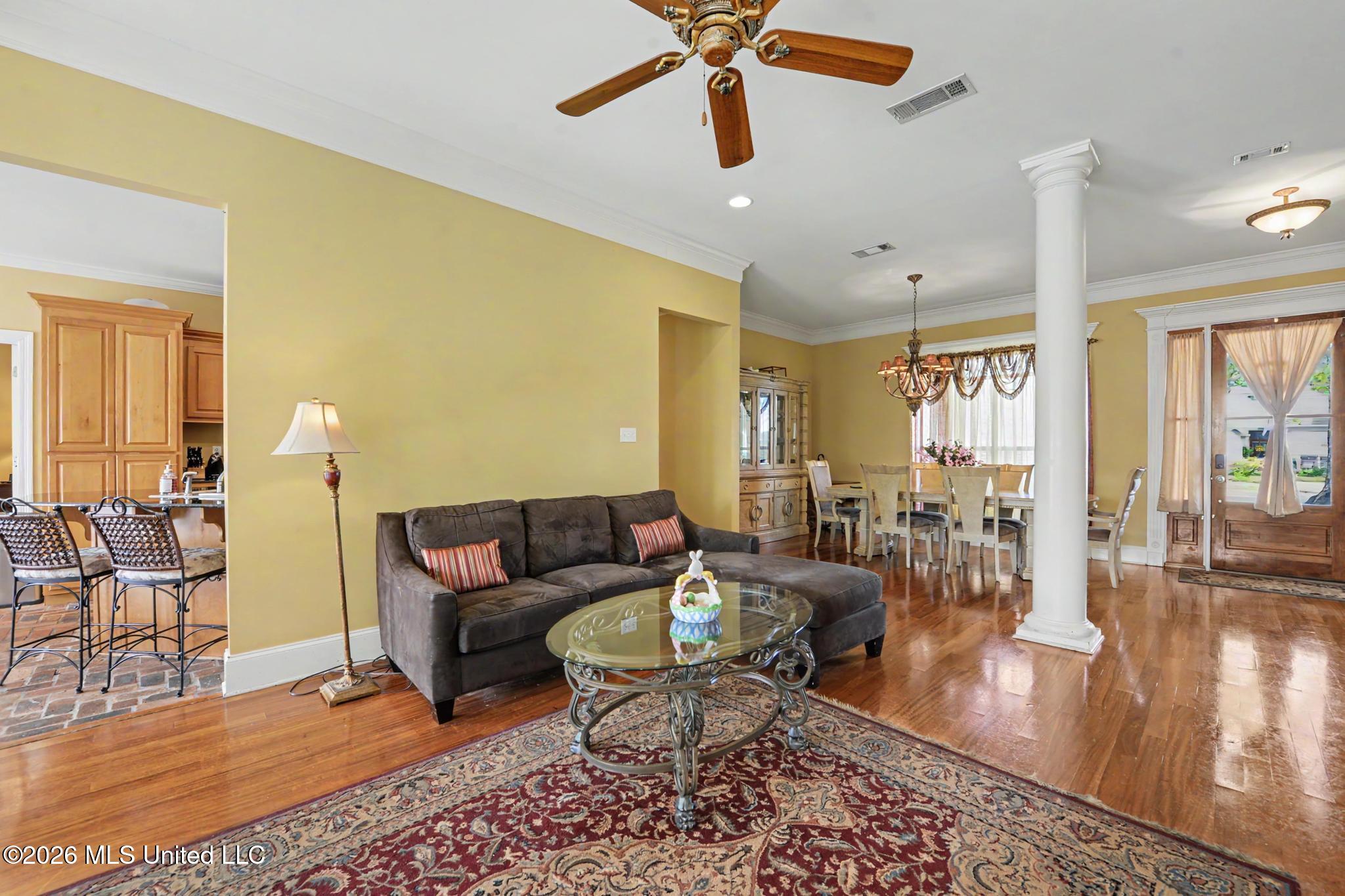 720 Oleander Lane