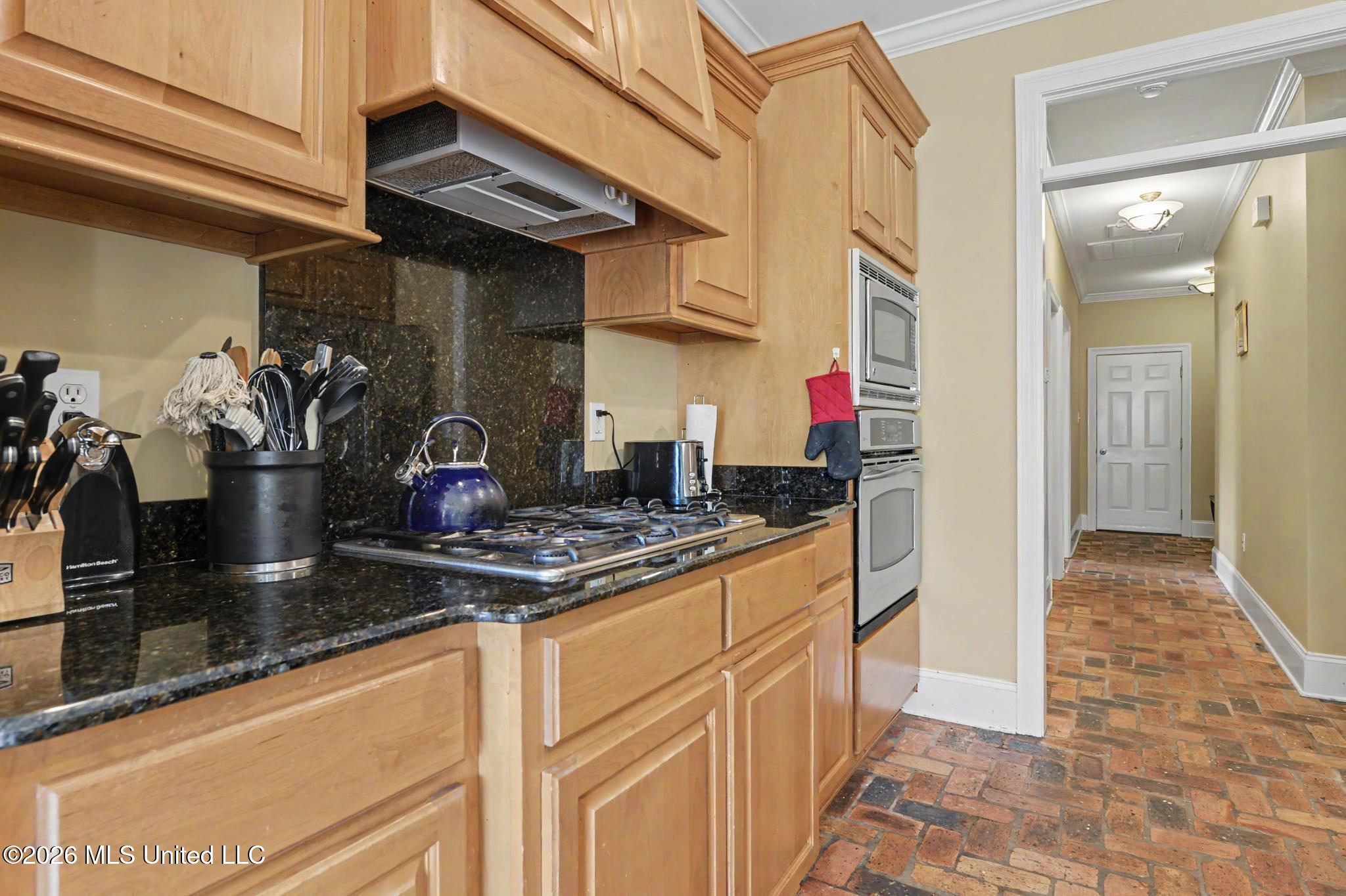720 Oleander Lane