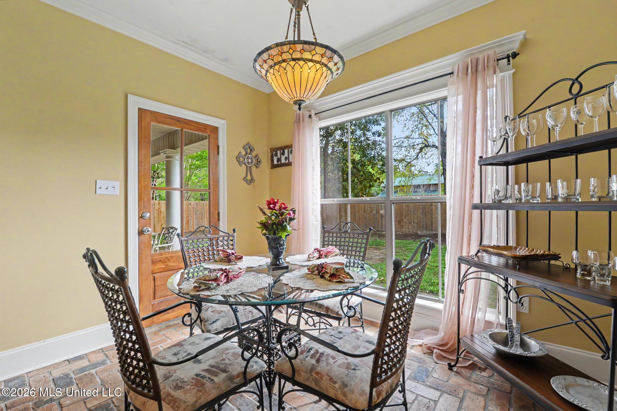 720 Oleander Lane