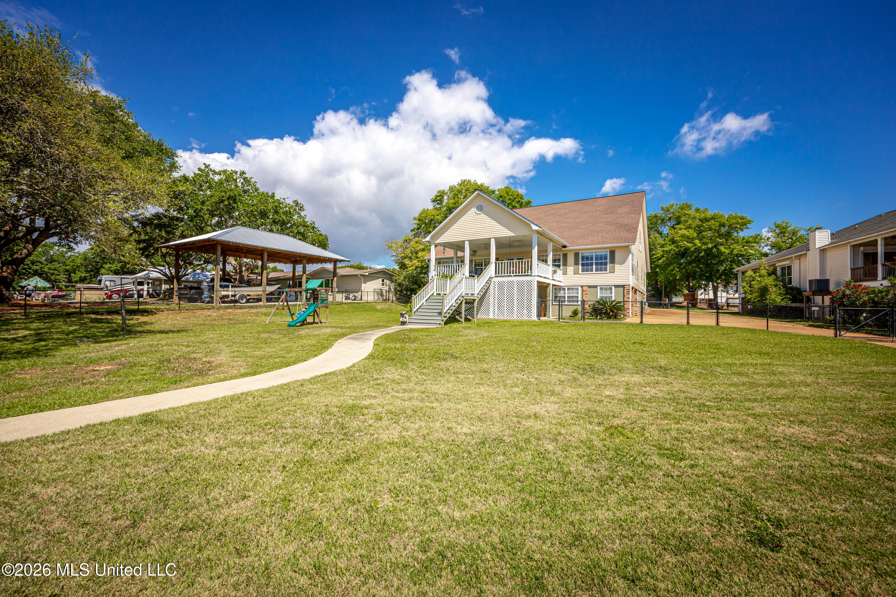 726 Live Oak Drive
