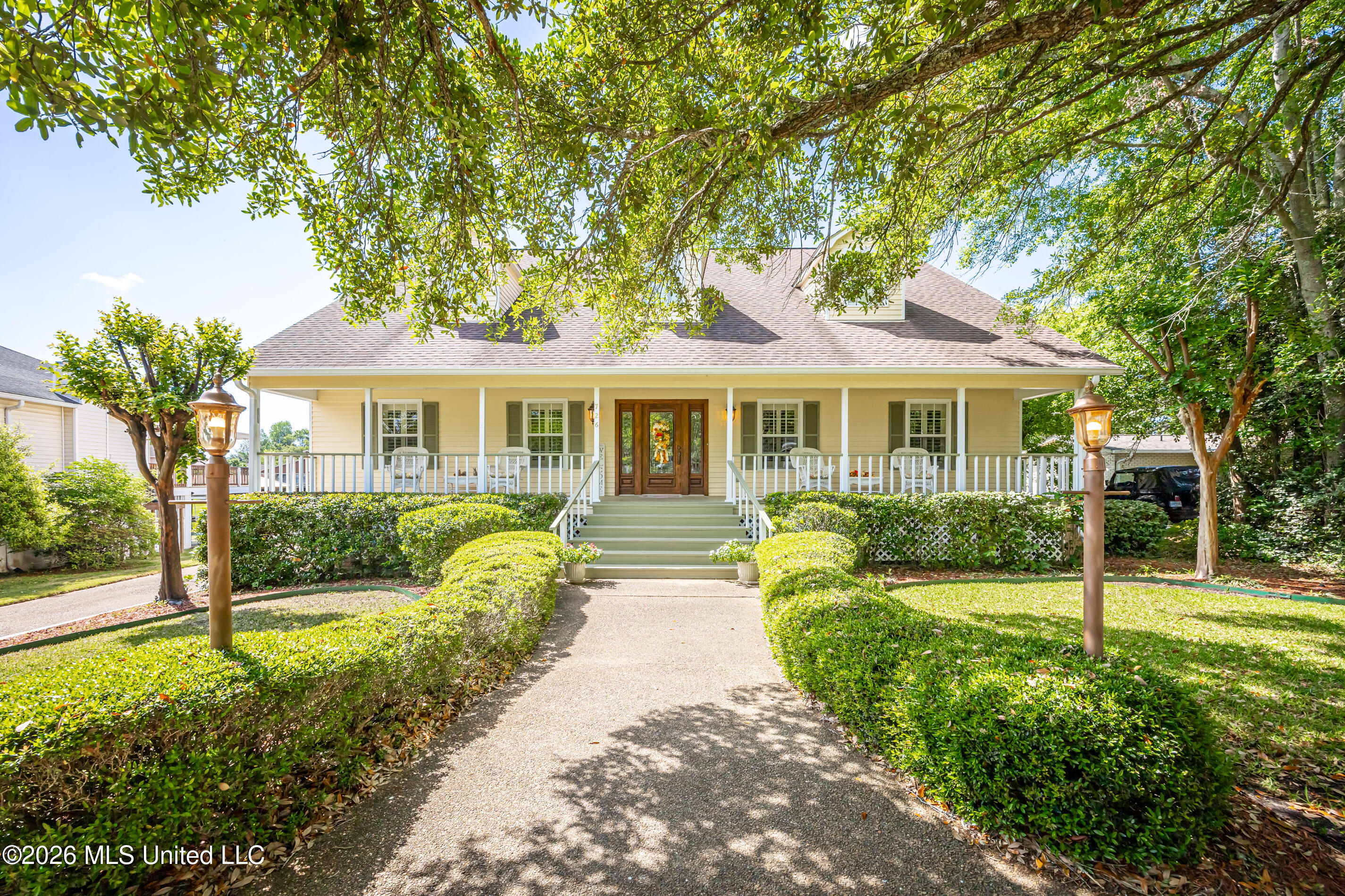 726 Live Oak Drive