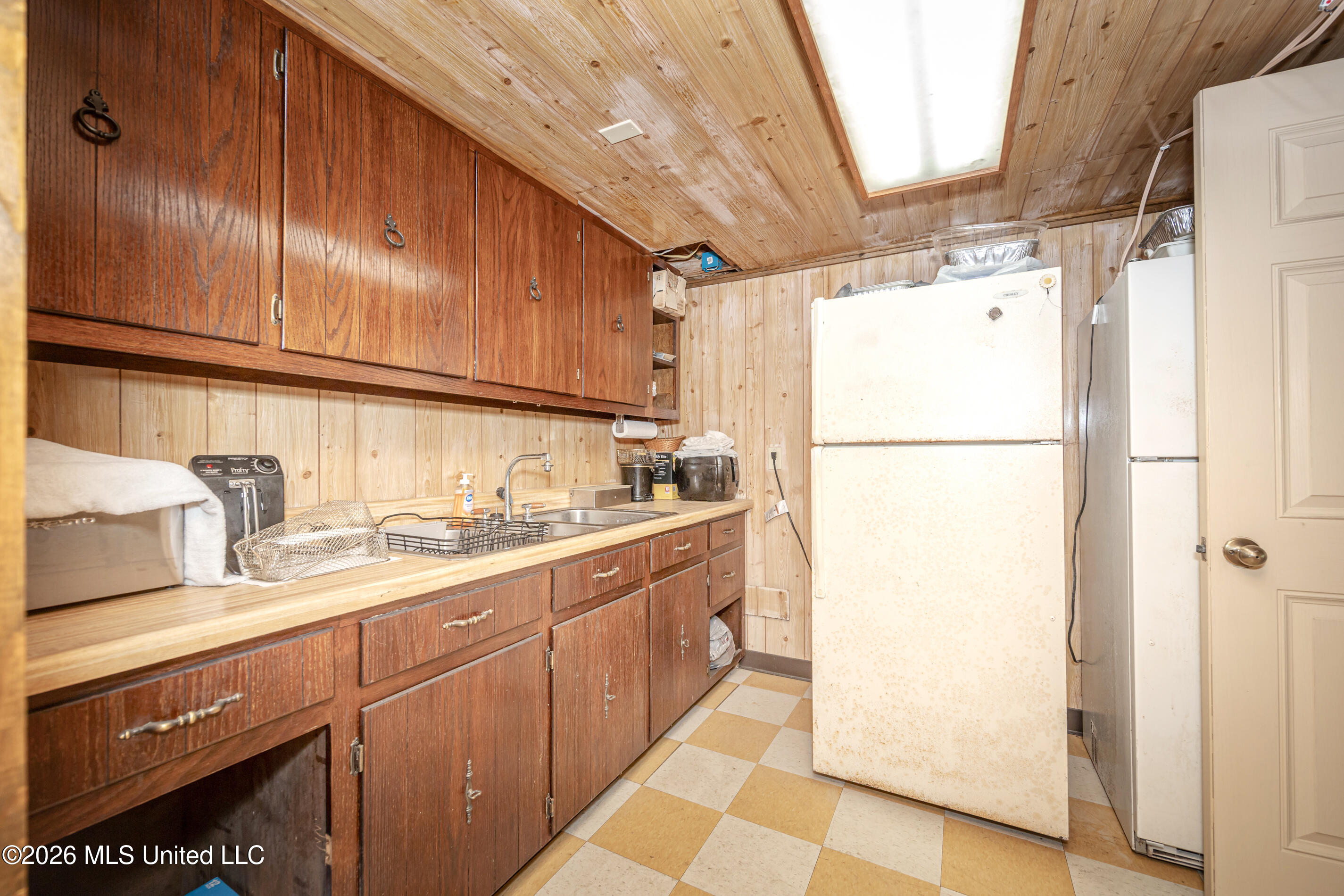 726 Live Oak Drive