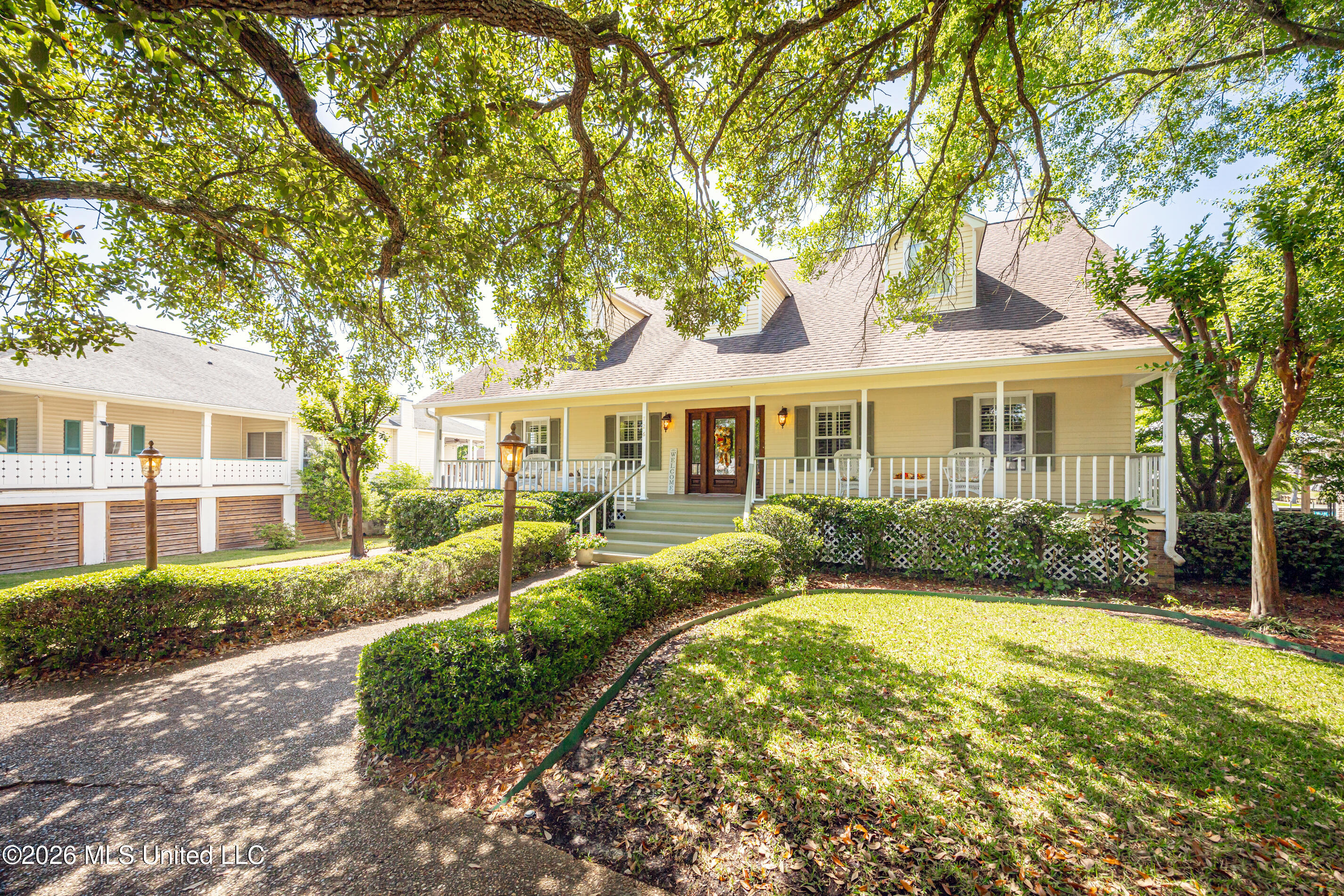 726 Live Oak Drive