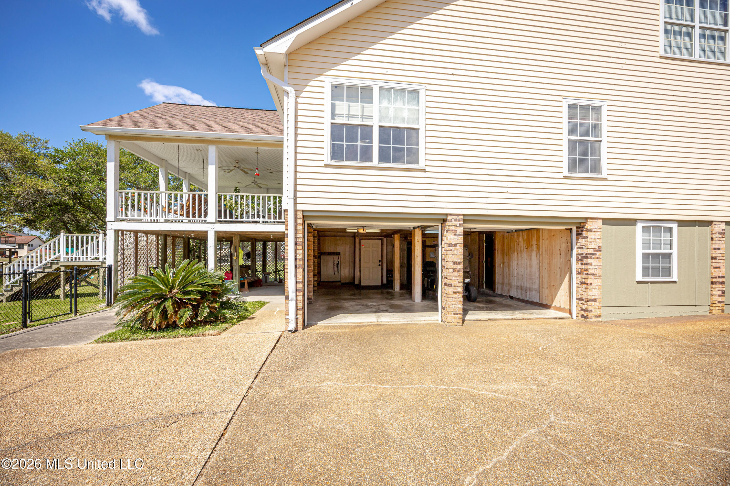 726 Live Oak Drive