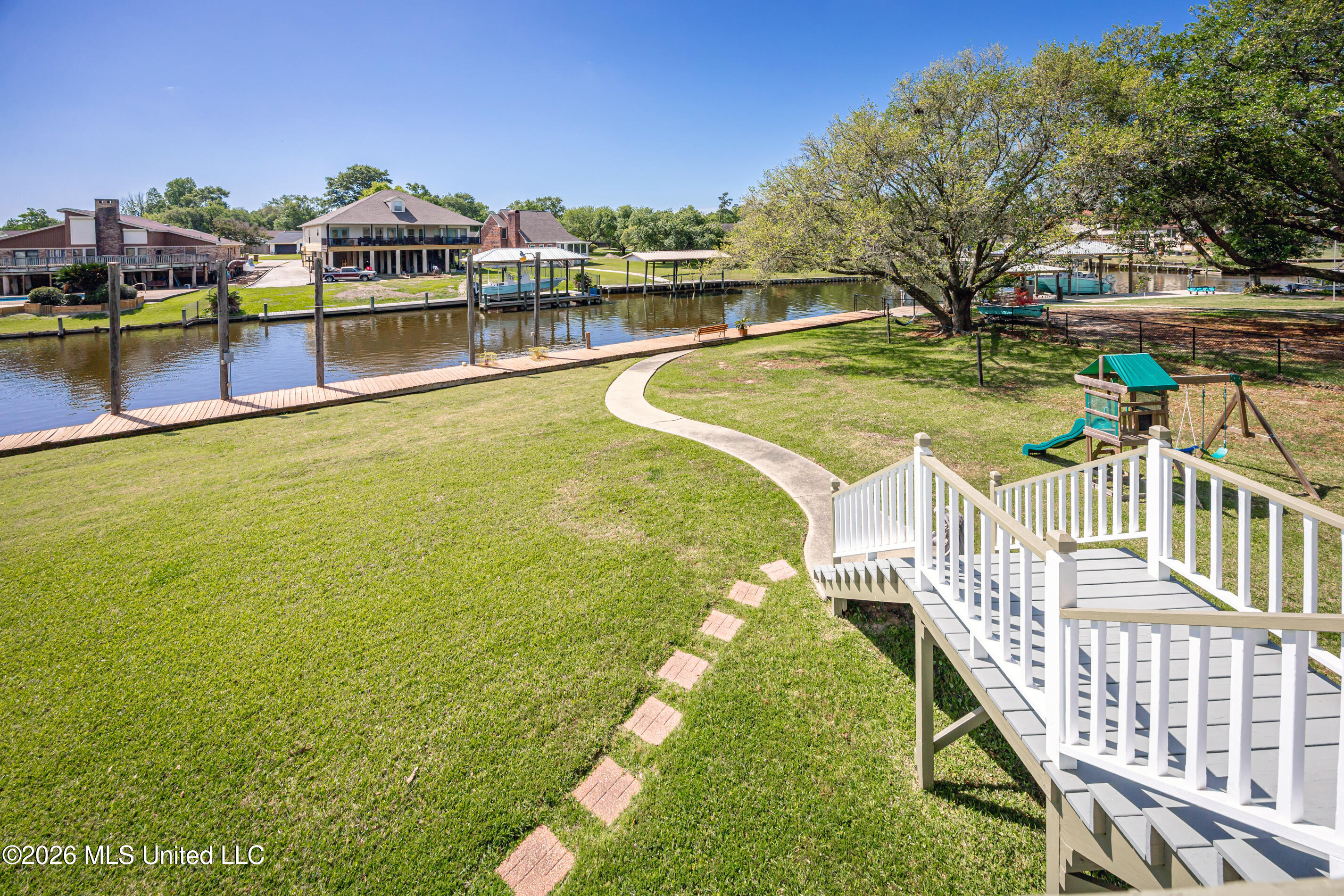 726 Live Oak Drive