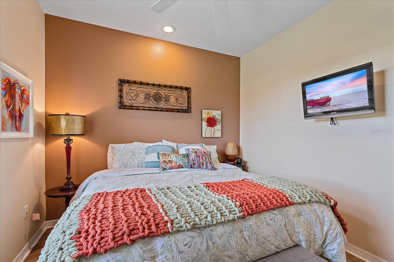 6647 TAILFEATHER WAY